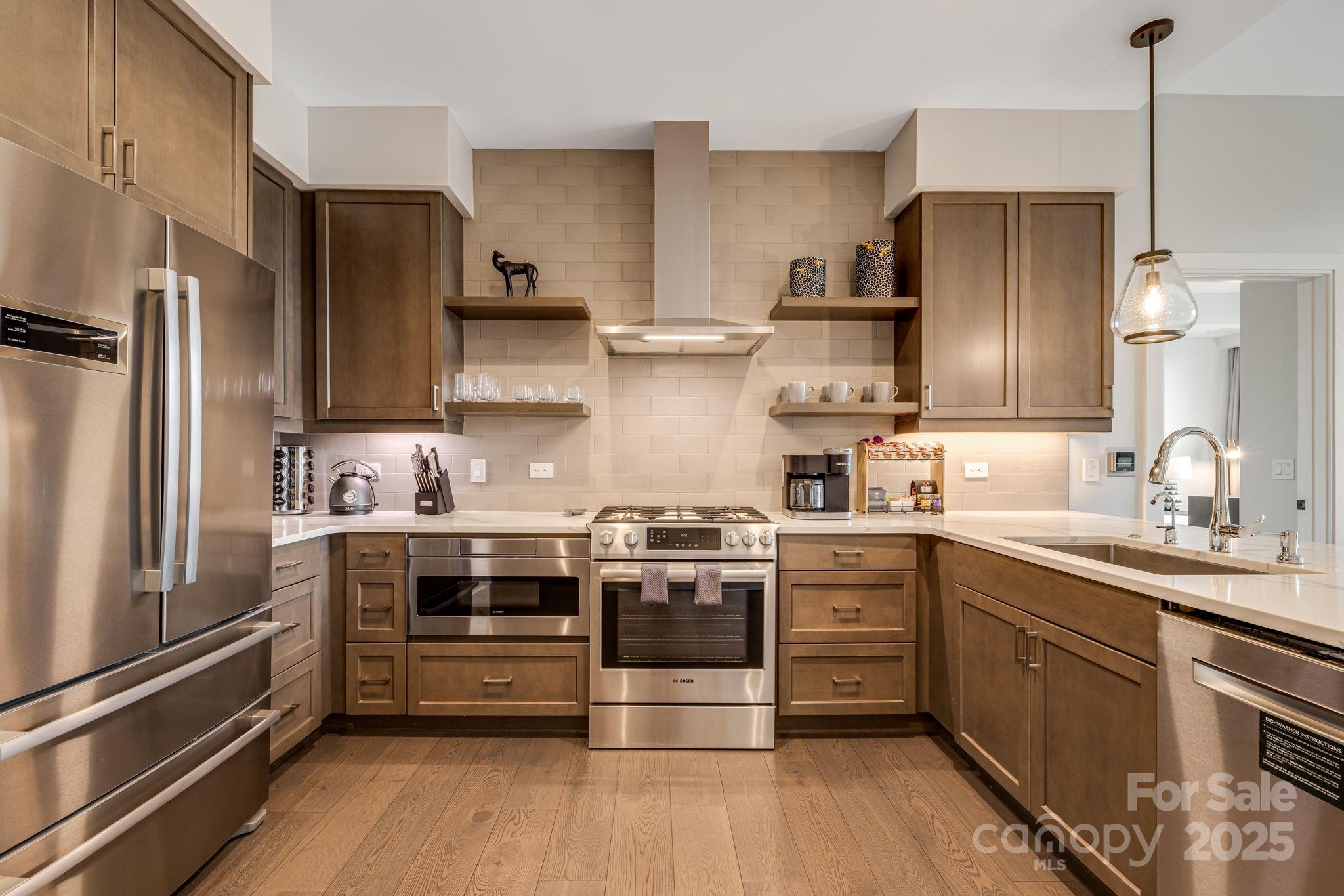 Asheville Arras Residence - Residential