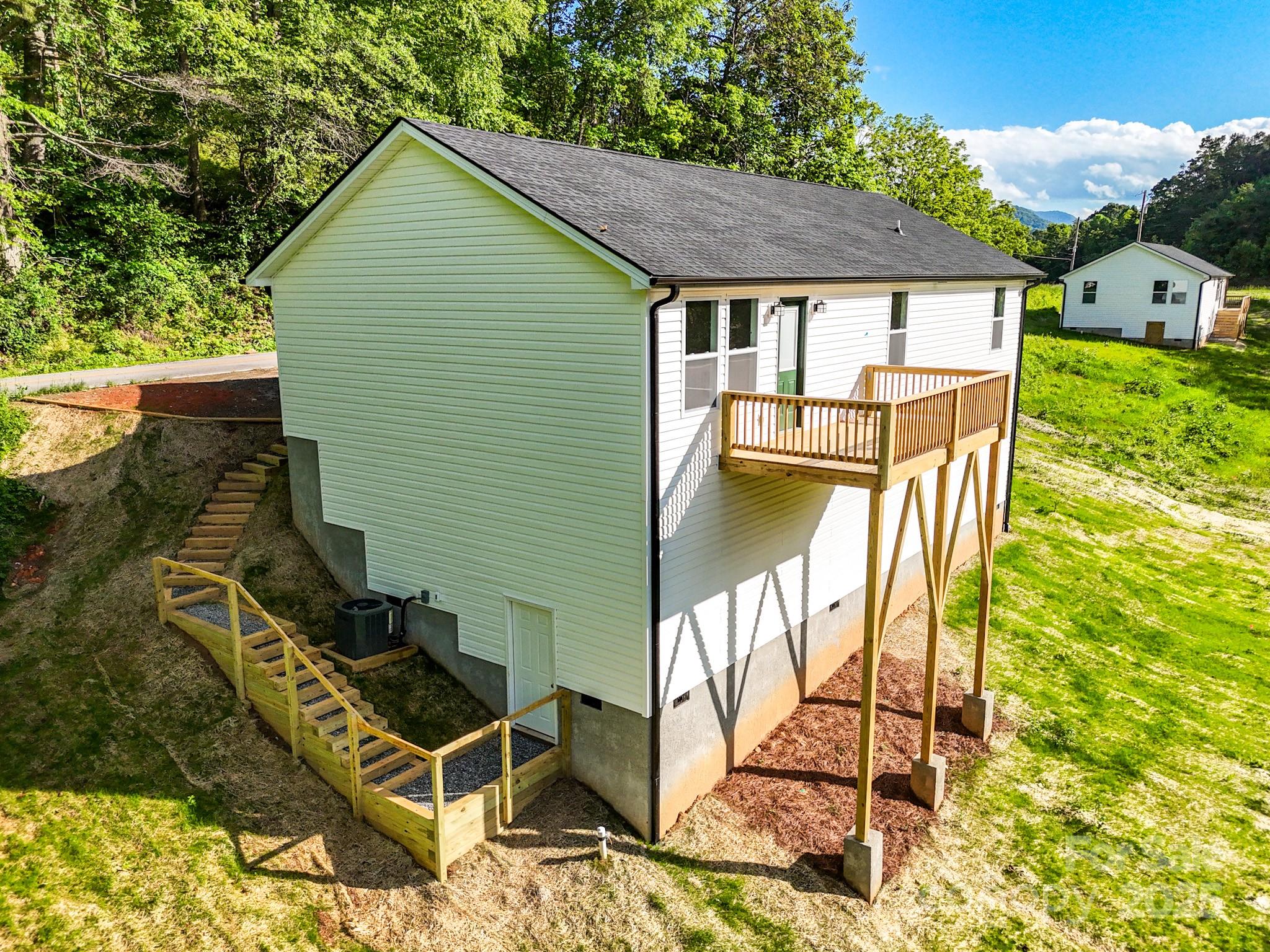16 Meadows Town Road