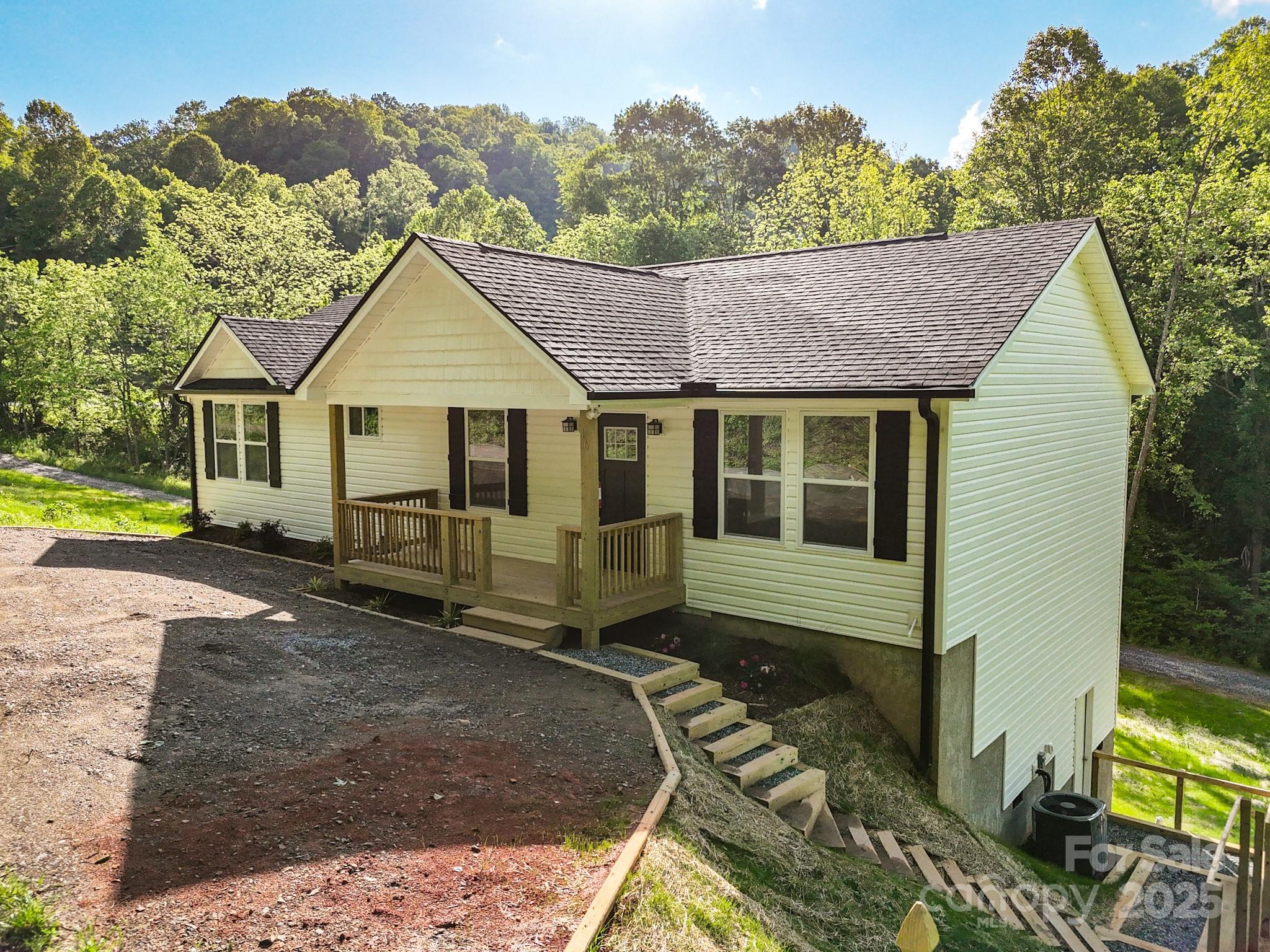 16 Meadows Town Road