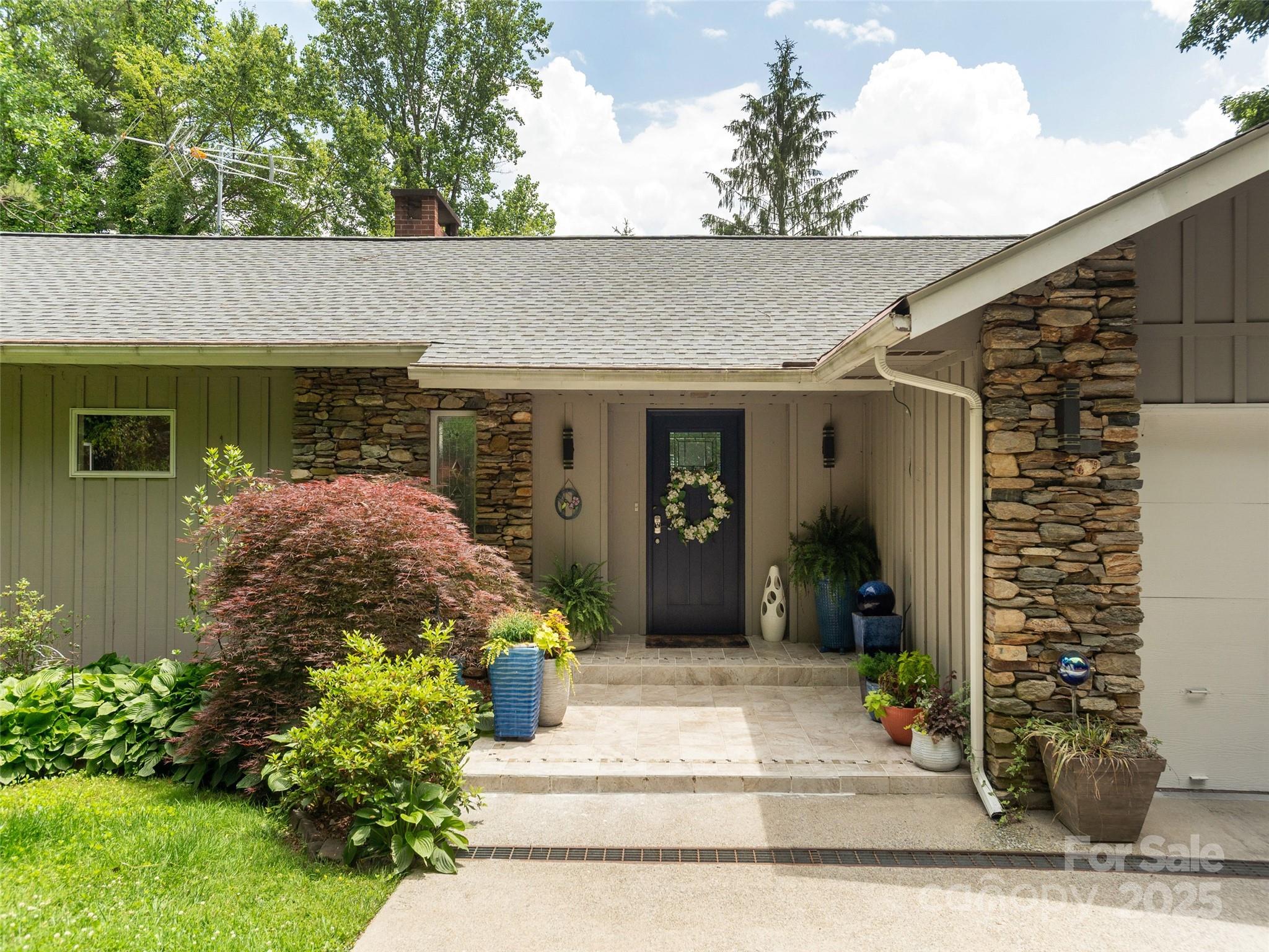 30 W Fairway Drive