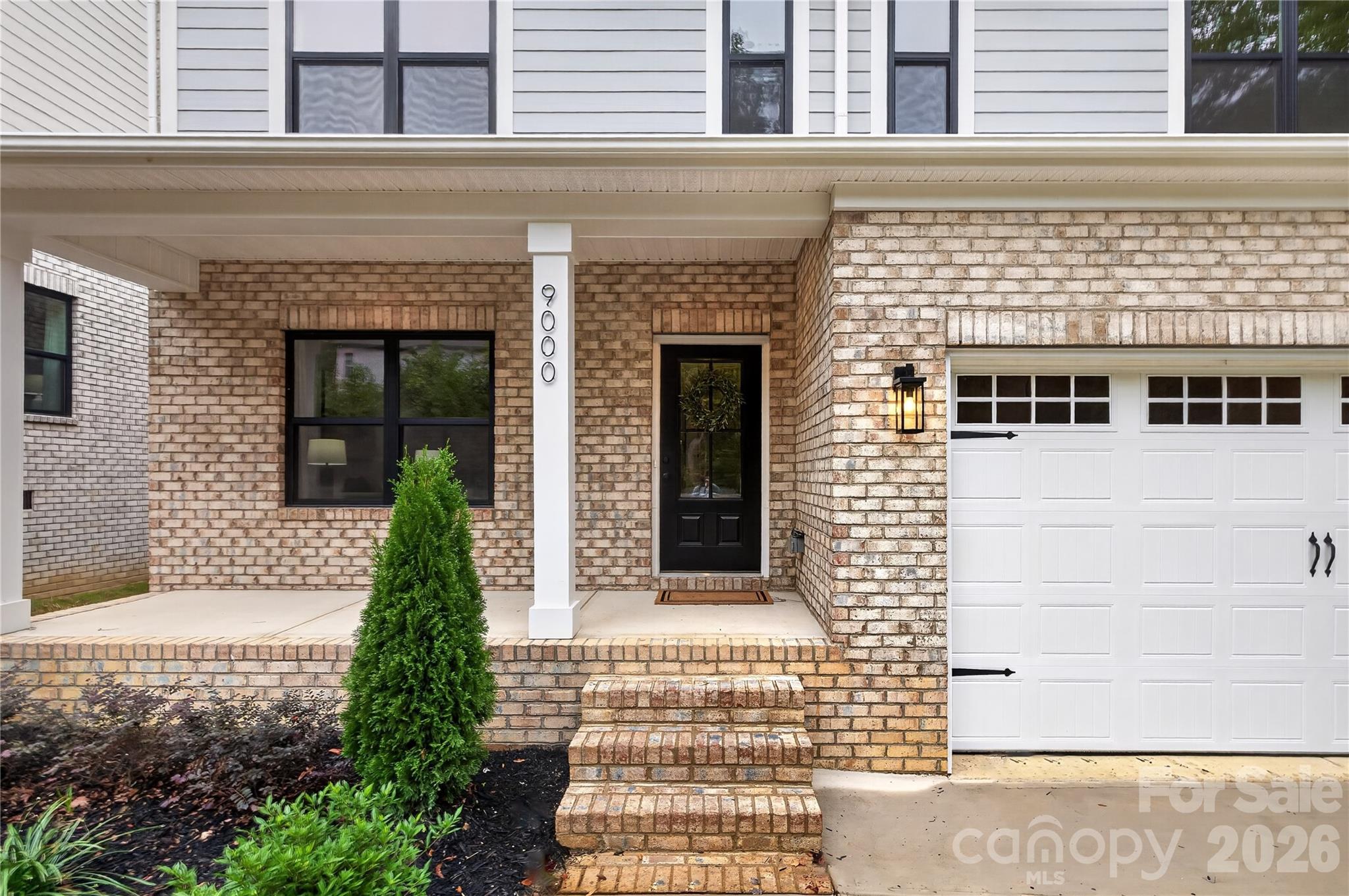 9000 Pinenoll Lane