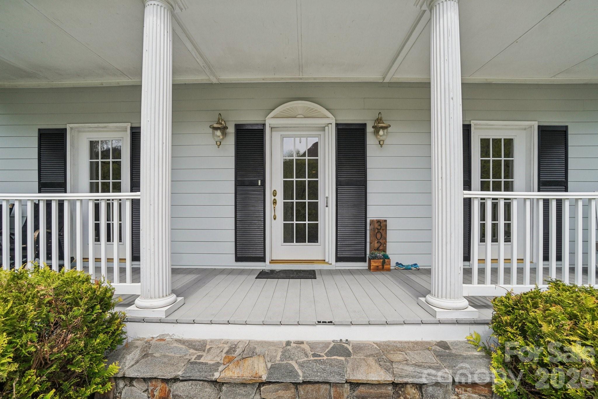 302 Davy Crockett Drive