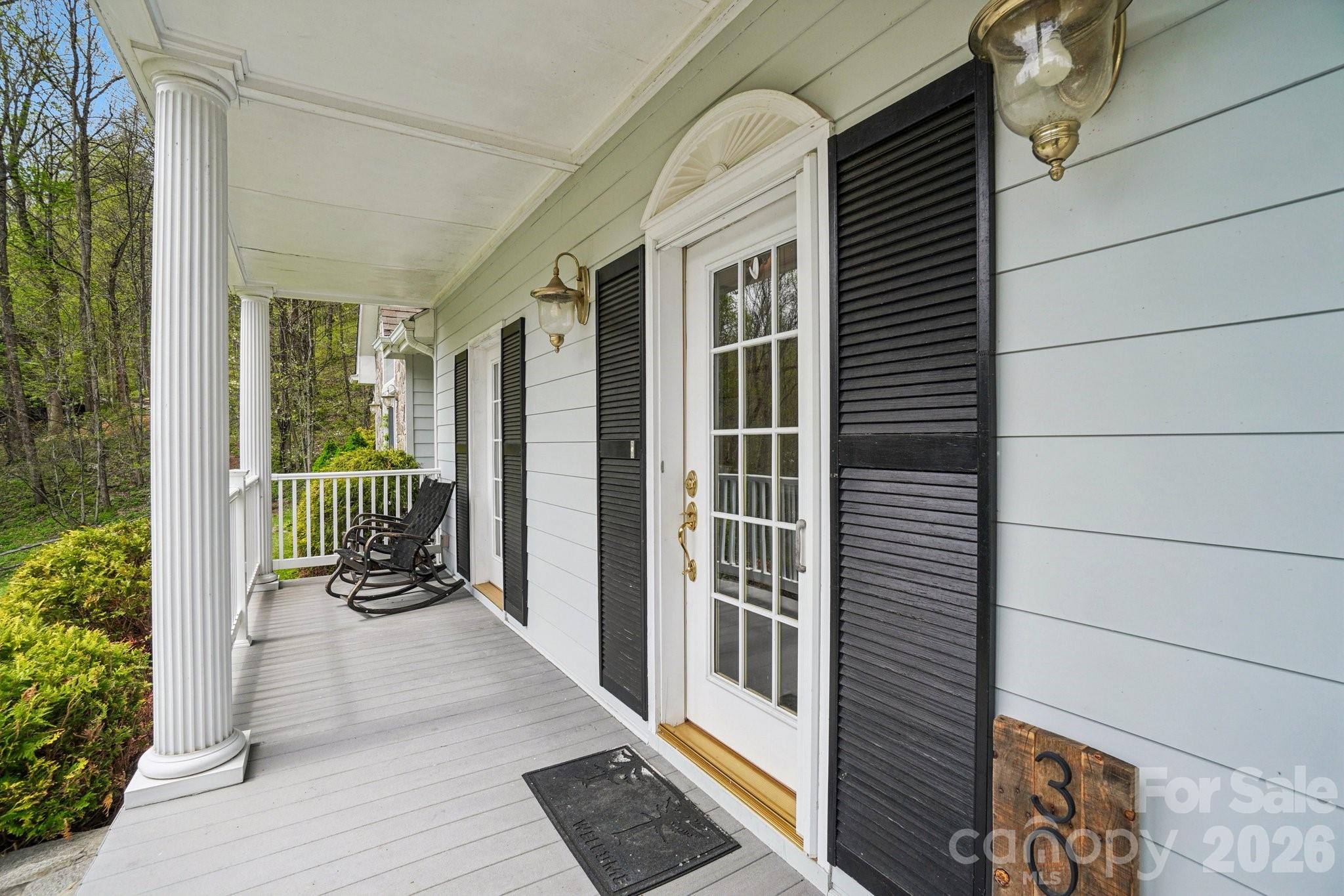 302 Davy Crockett Drive