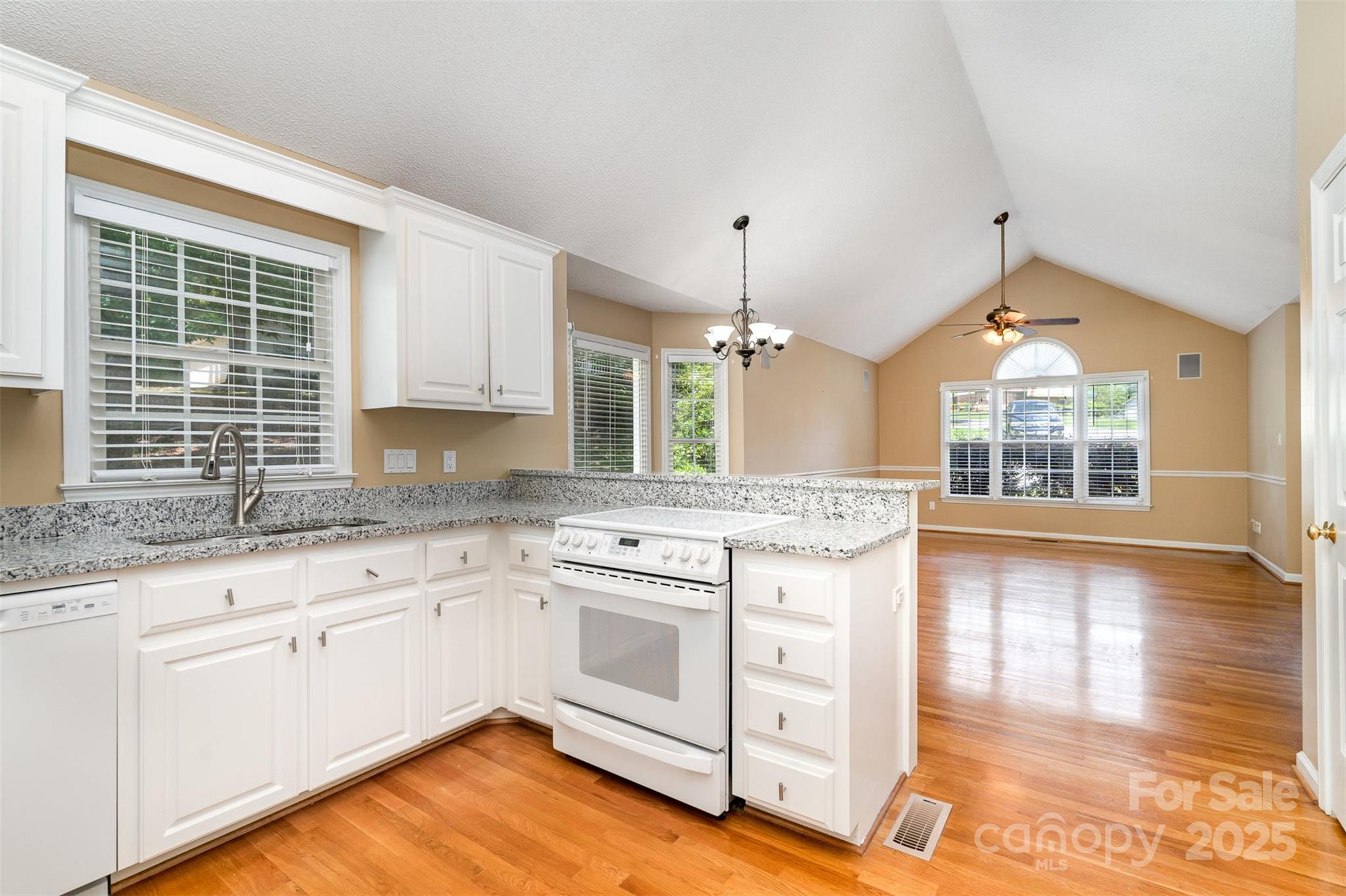 Laurel Woods - Residential