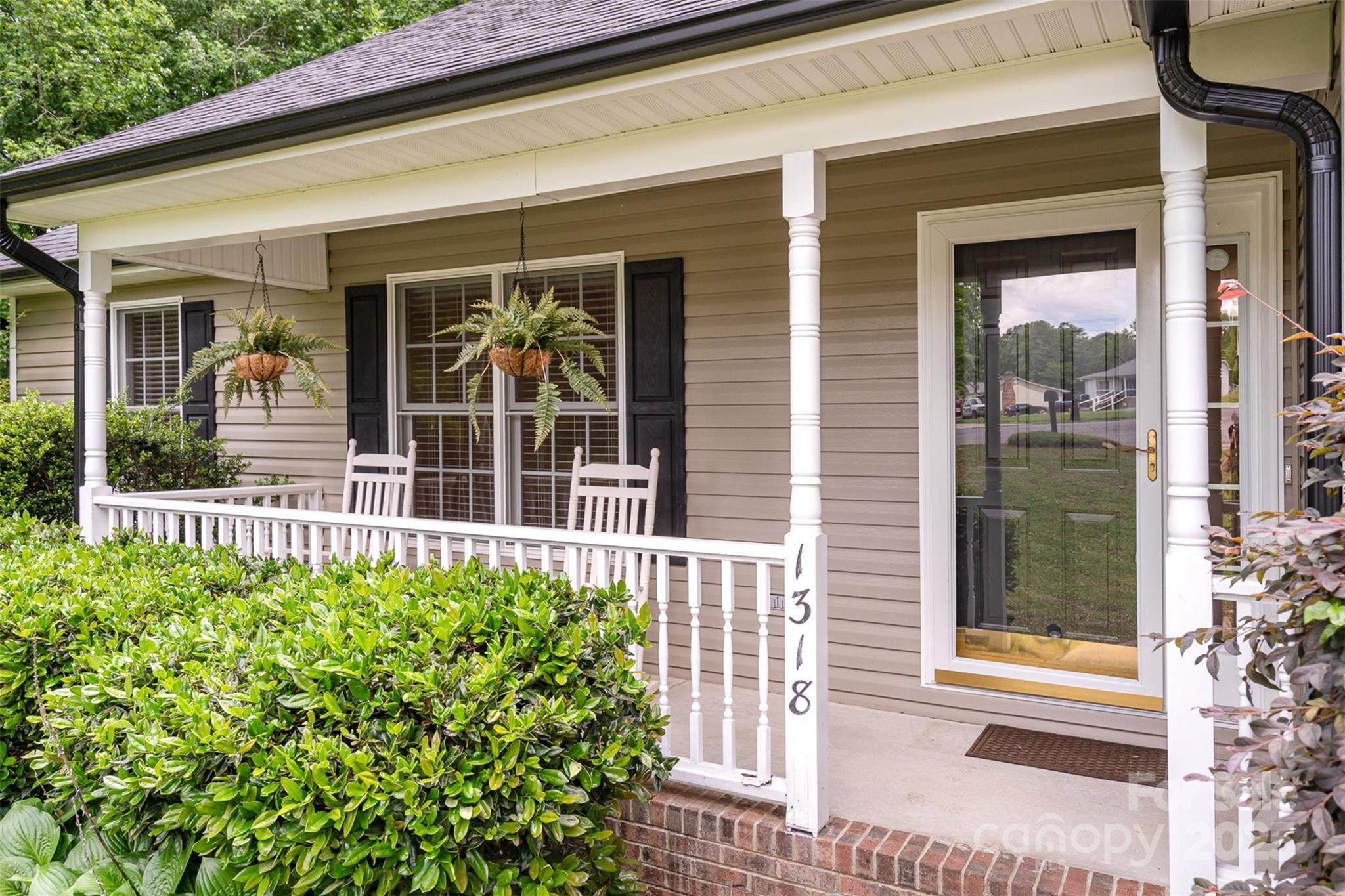 Laurel Woods - Residential