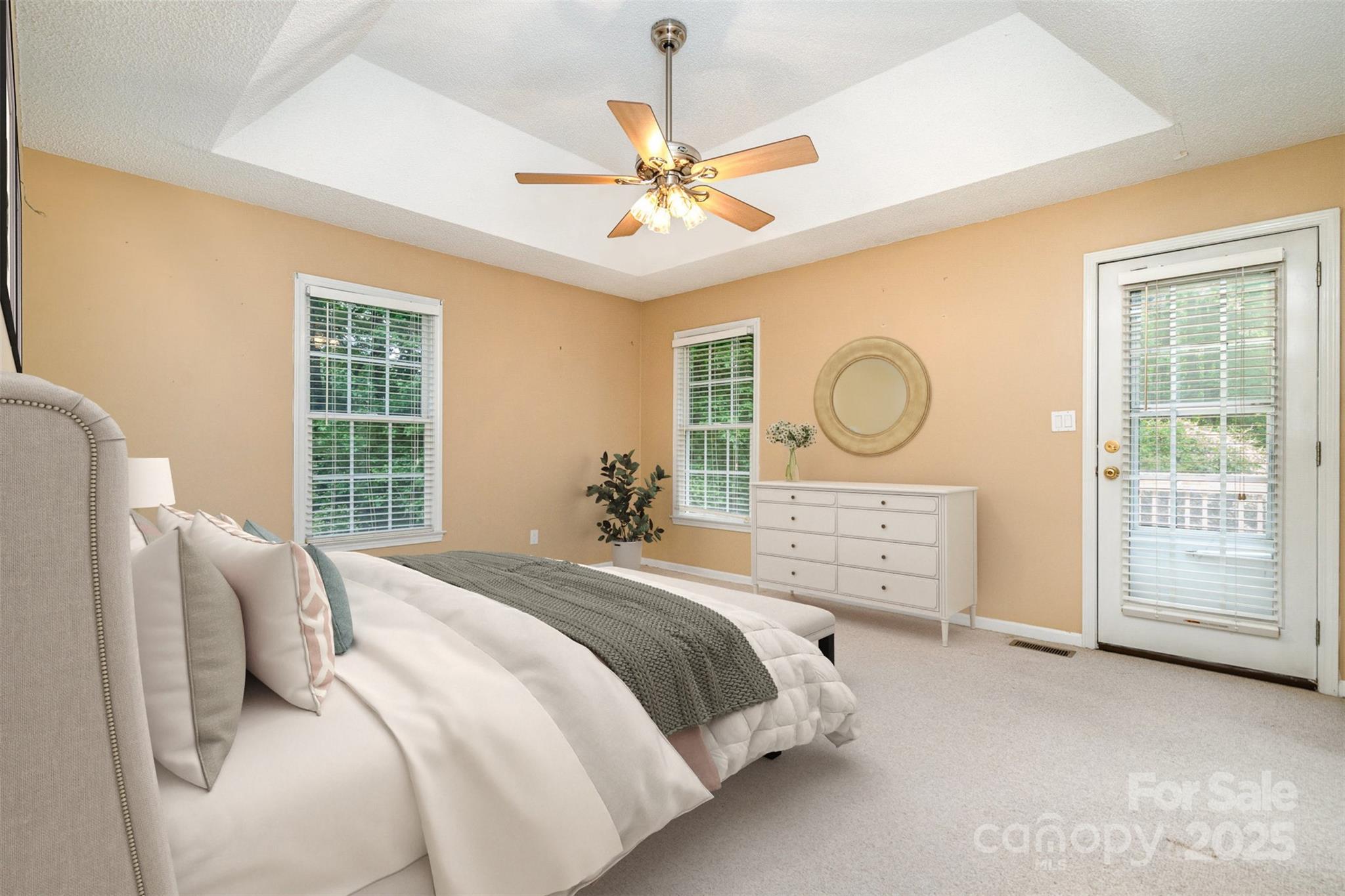 Laurel Woods - Residential