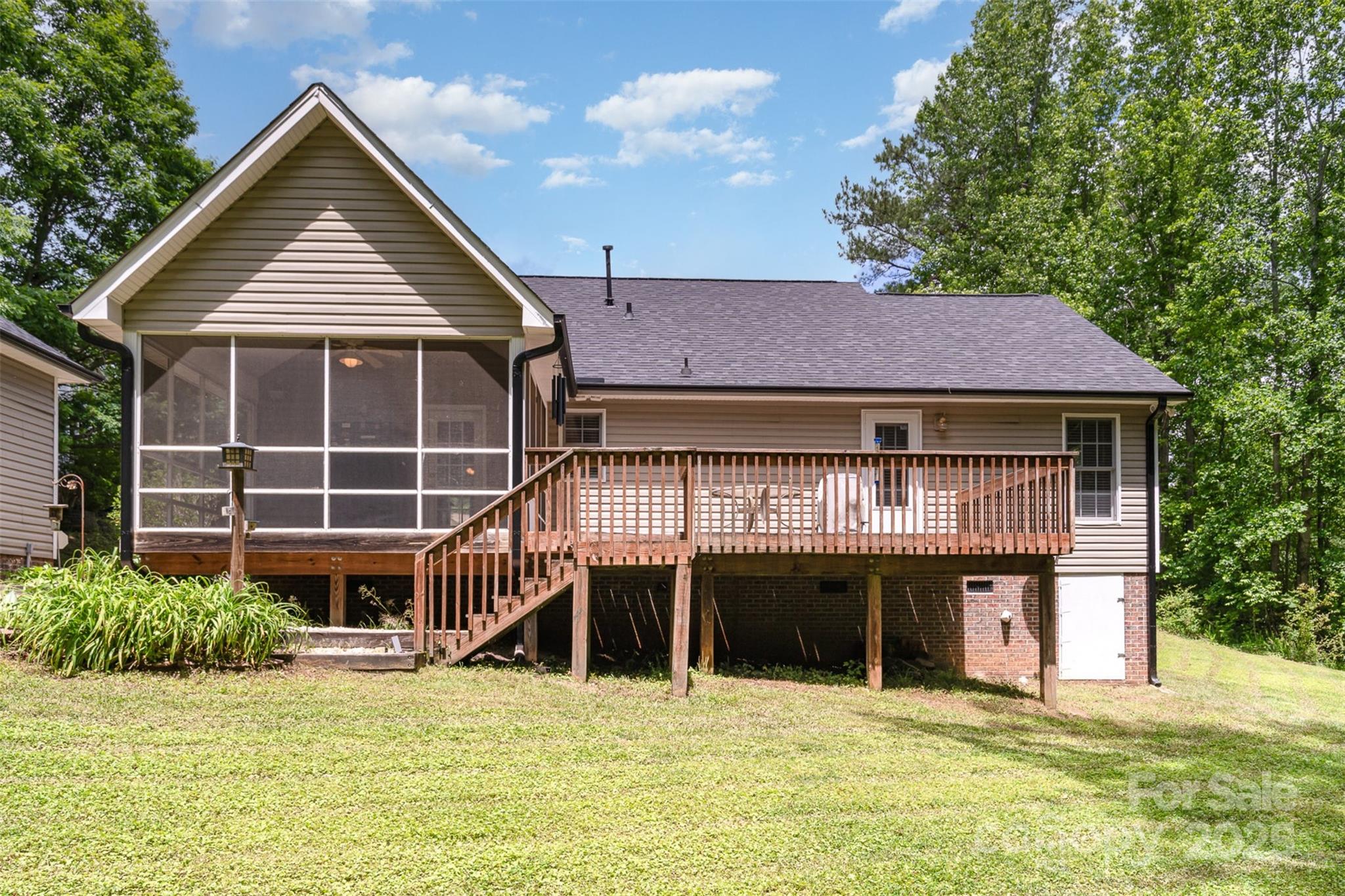 Laurel Woods - Residential