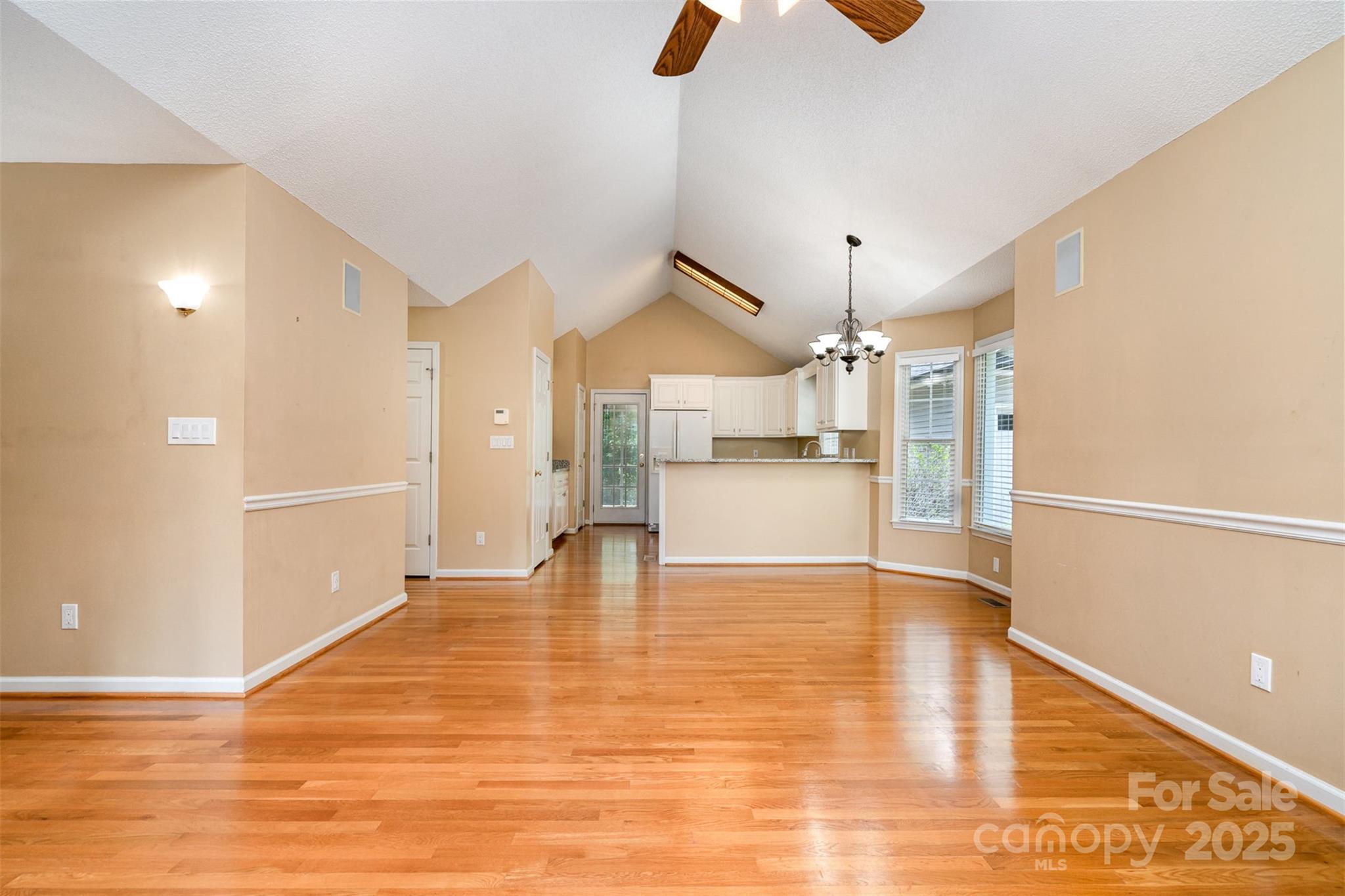 Laurel Woods - Residential