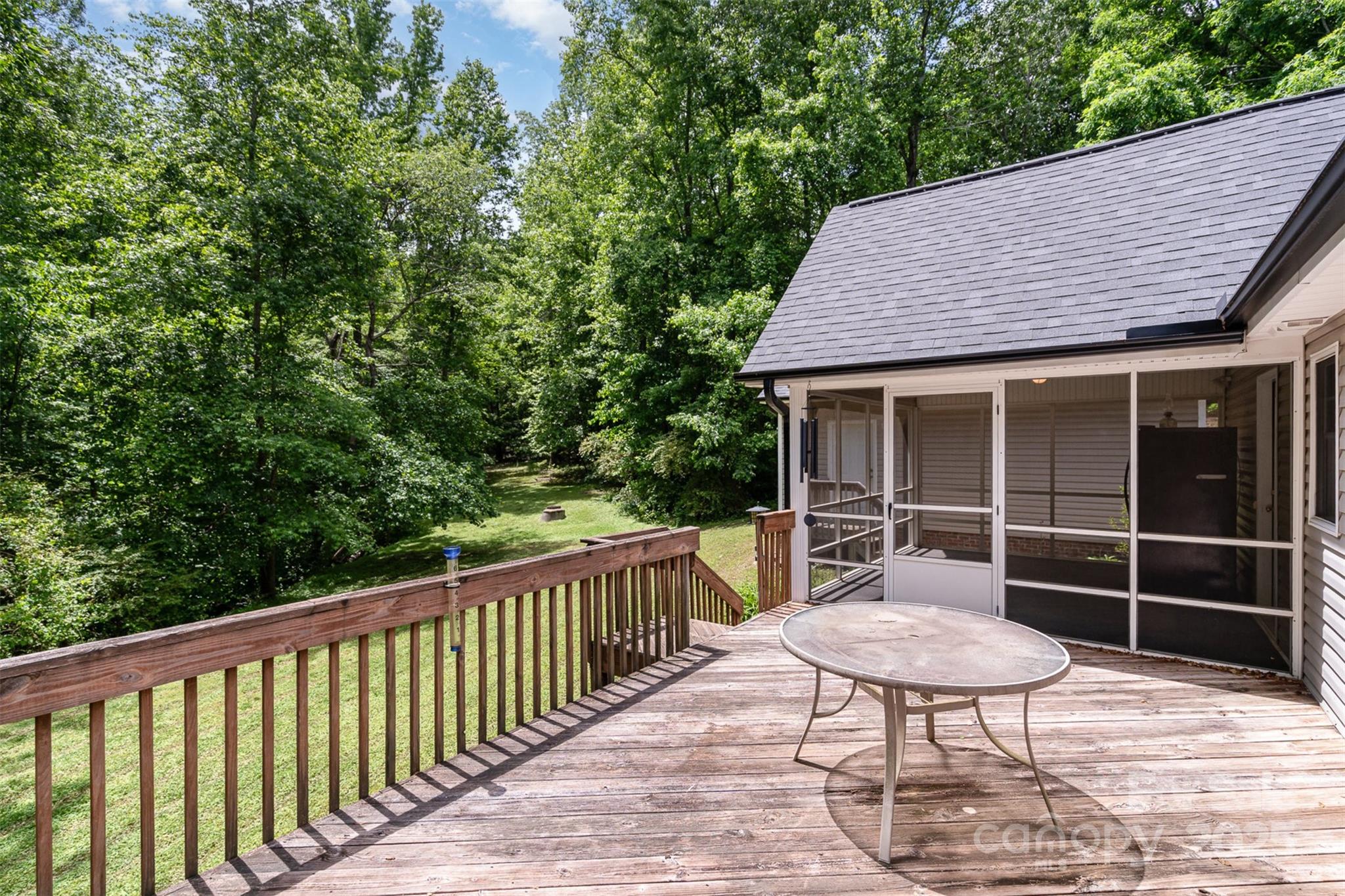 Laurel Woods - Residential