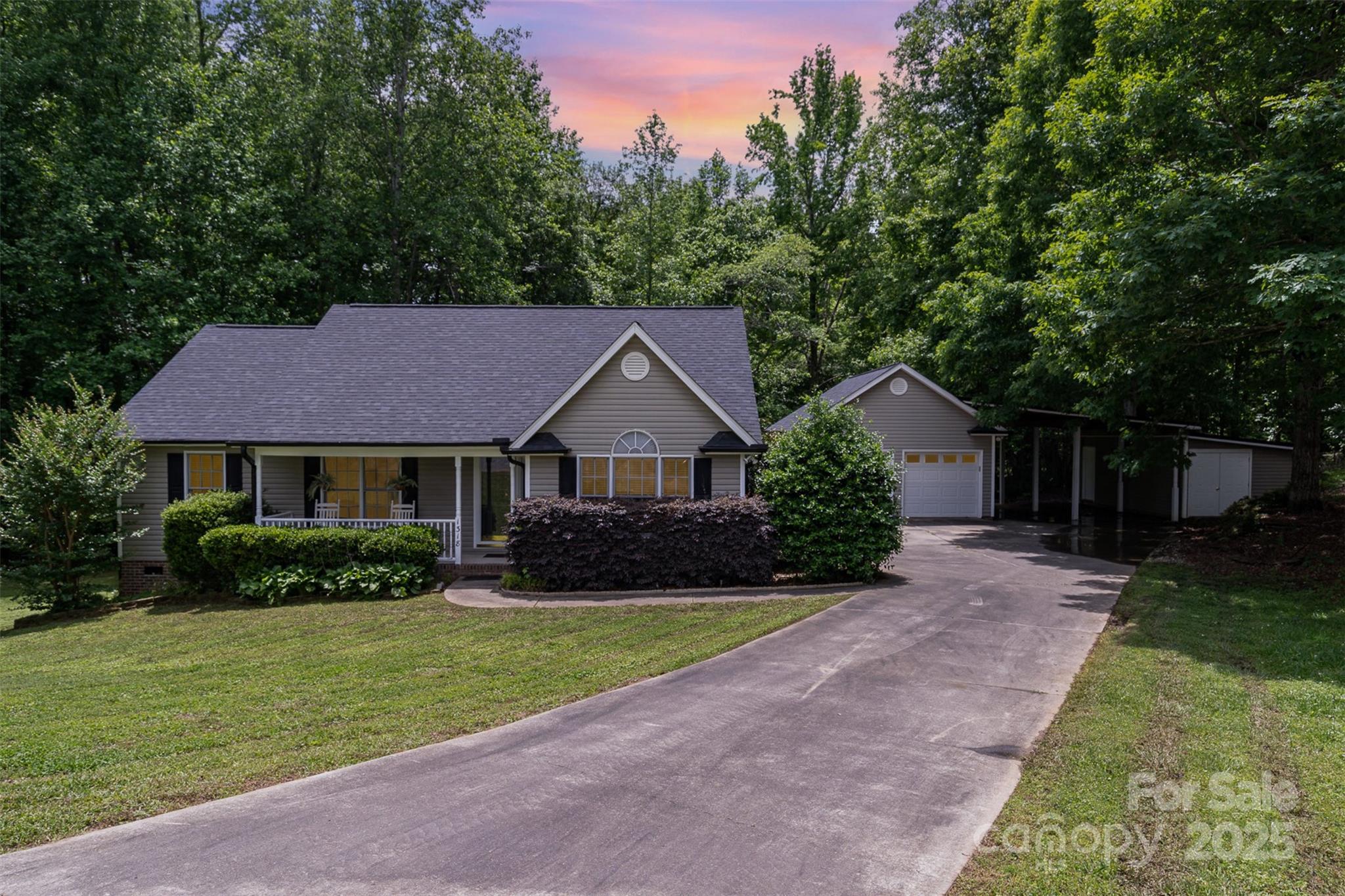 Laurel Woods - Residential