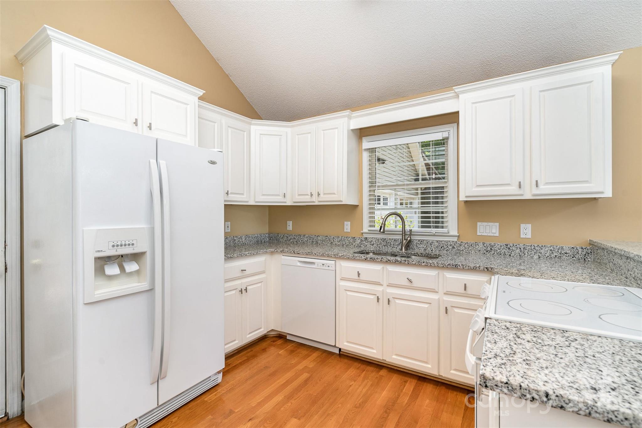 Laurel Woods - Residential