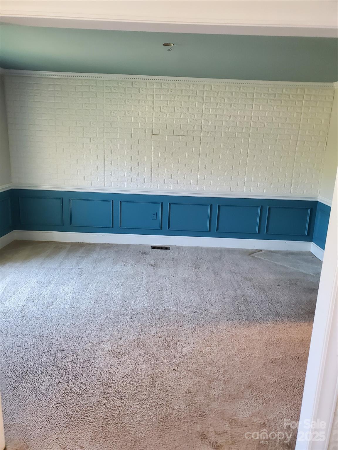 Caroline Acres - Residential