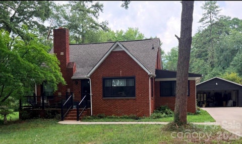 Photo of 5528 Oak Drive, Charlotte, NC 28216 (MLS # 4419898)