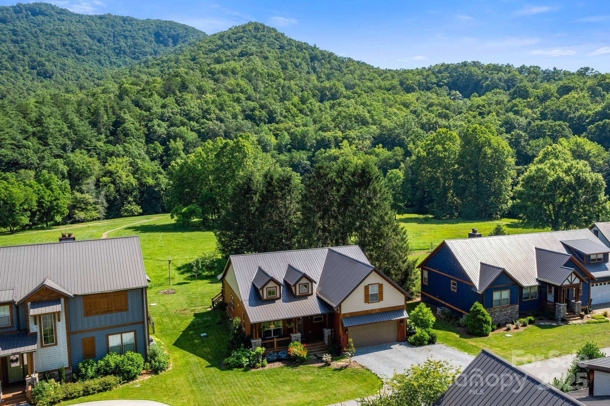 Sundrops on Caney Fork - Residential