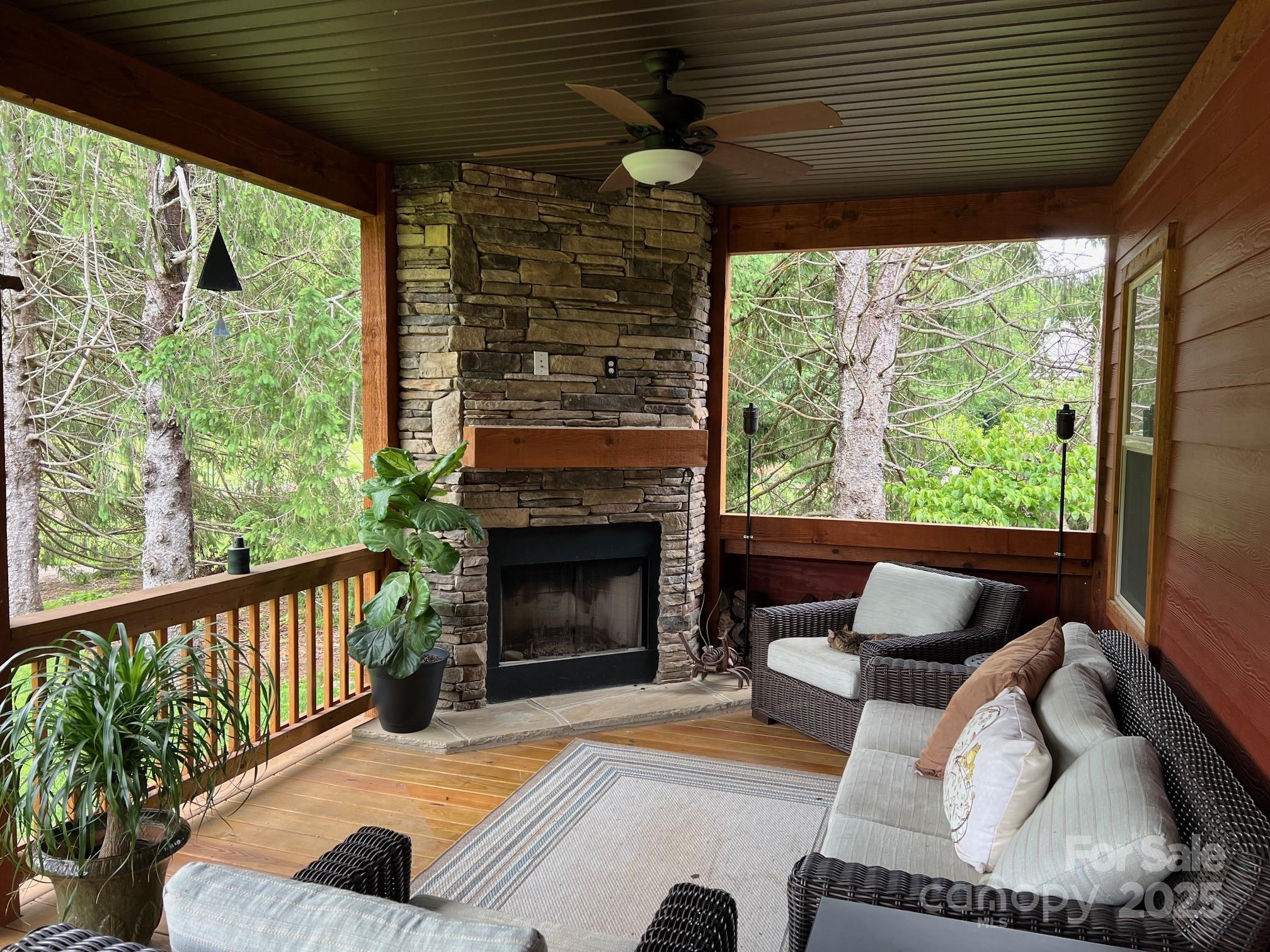 49 S Sundrops Trail