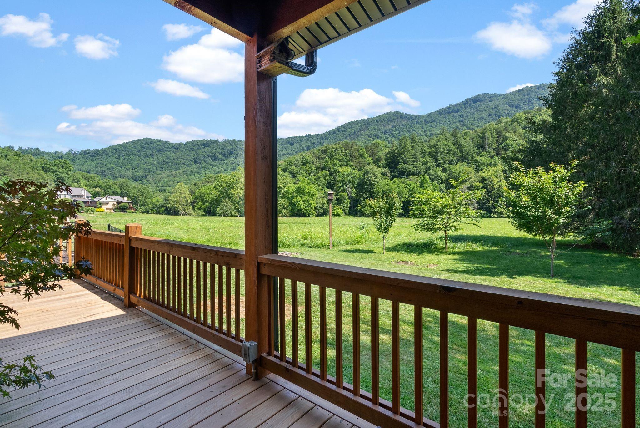 Sundrops on Caney Fork - Residential