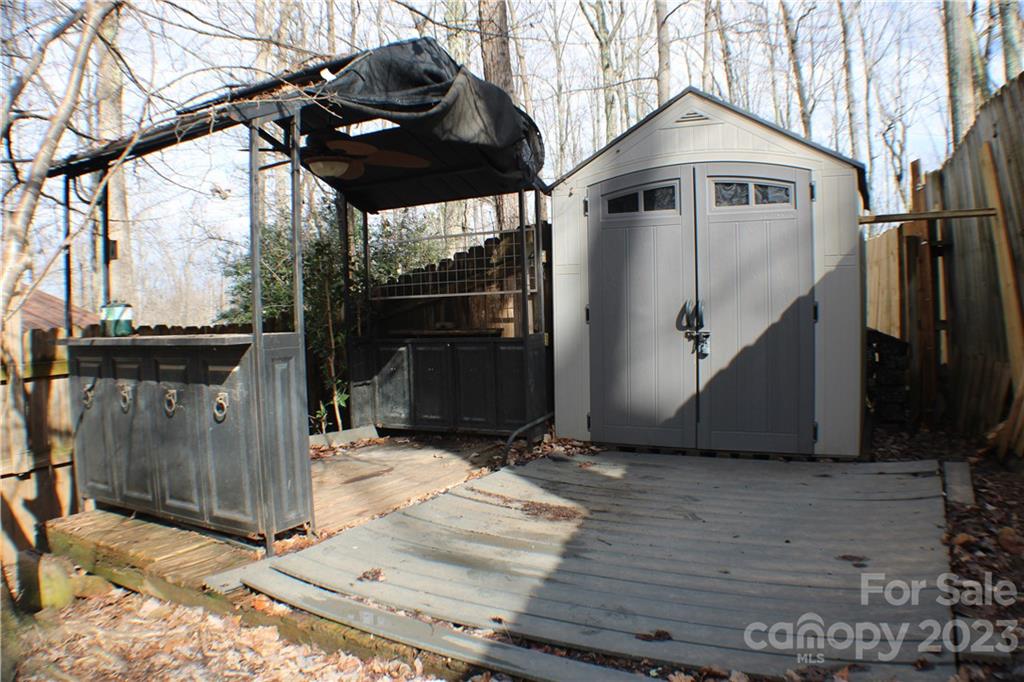 Plank Estates - Residential