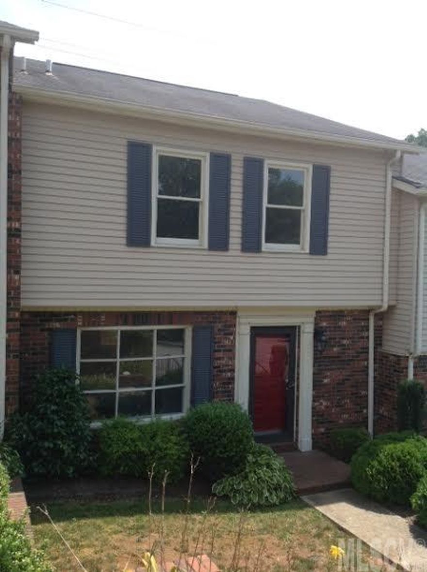 CHARMING 2-story Townhome! Offers 3BR/2.5BA ~ one of the larger floor plans in the complex. Large Living Room, separate dining area & galley style Kitchen. Large, private enclosed brick patio off Living Room.