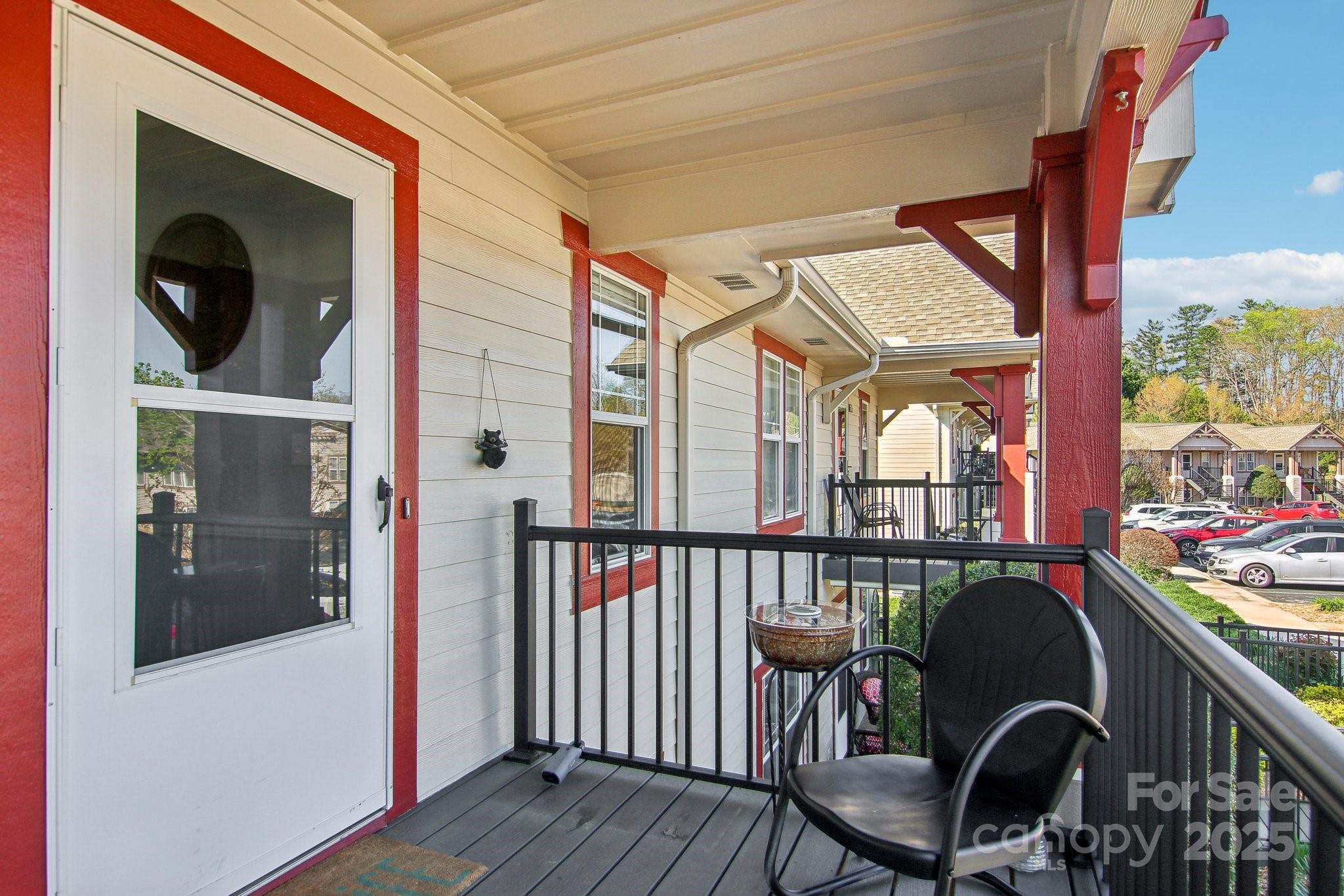 1304 Deermouse Way 405