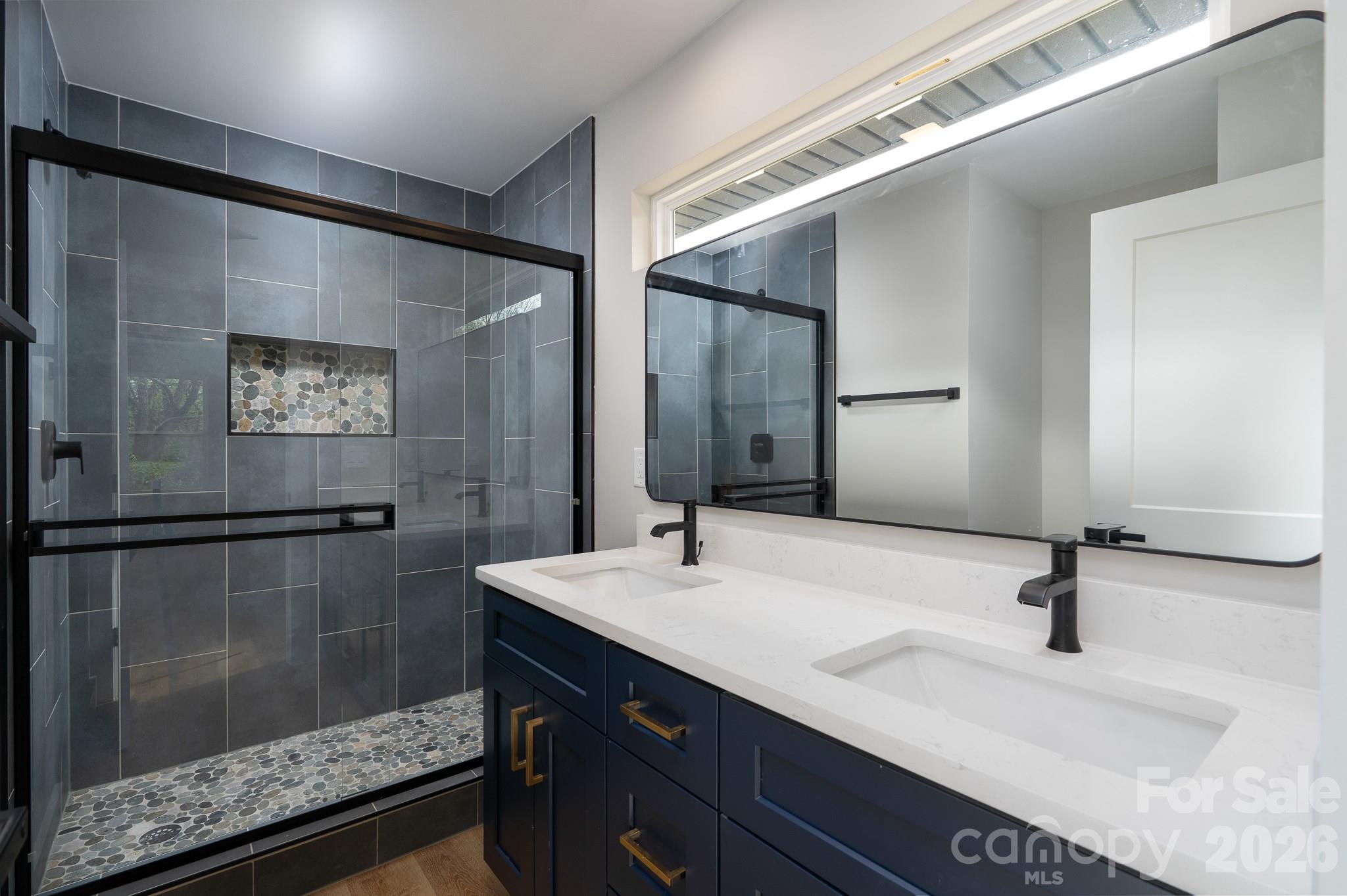 912 B Rhode Island Avenue NW