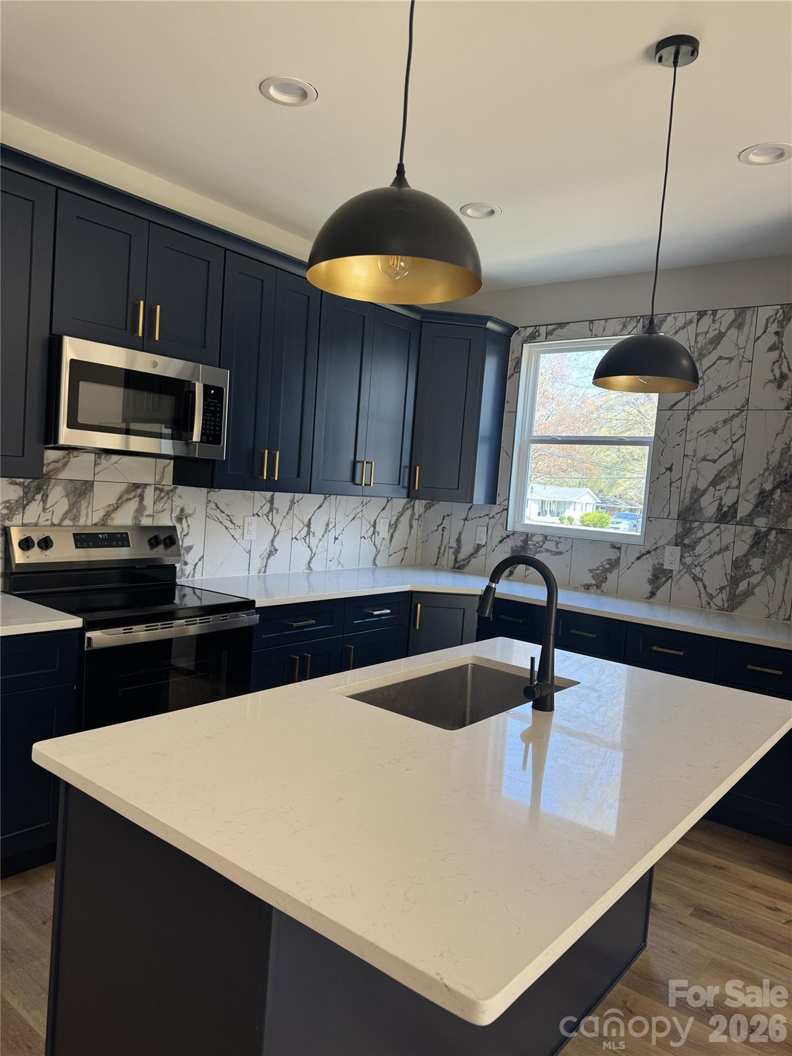 912 B Rhode Island Avenue NW