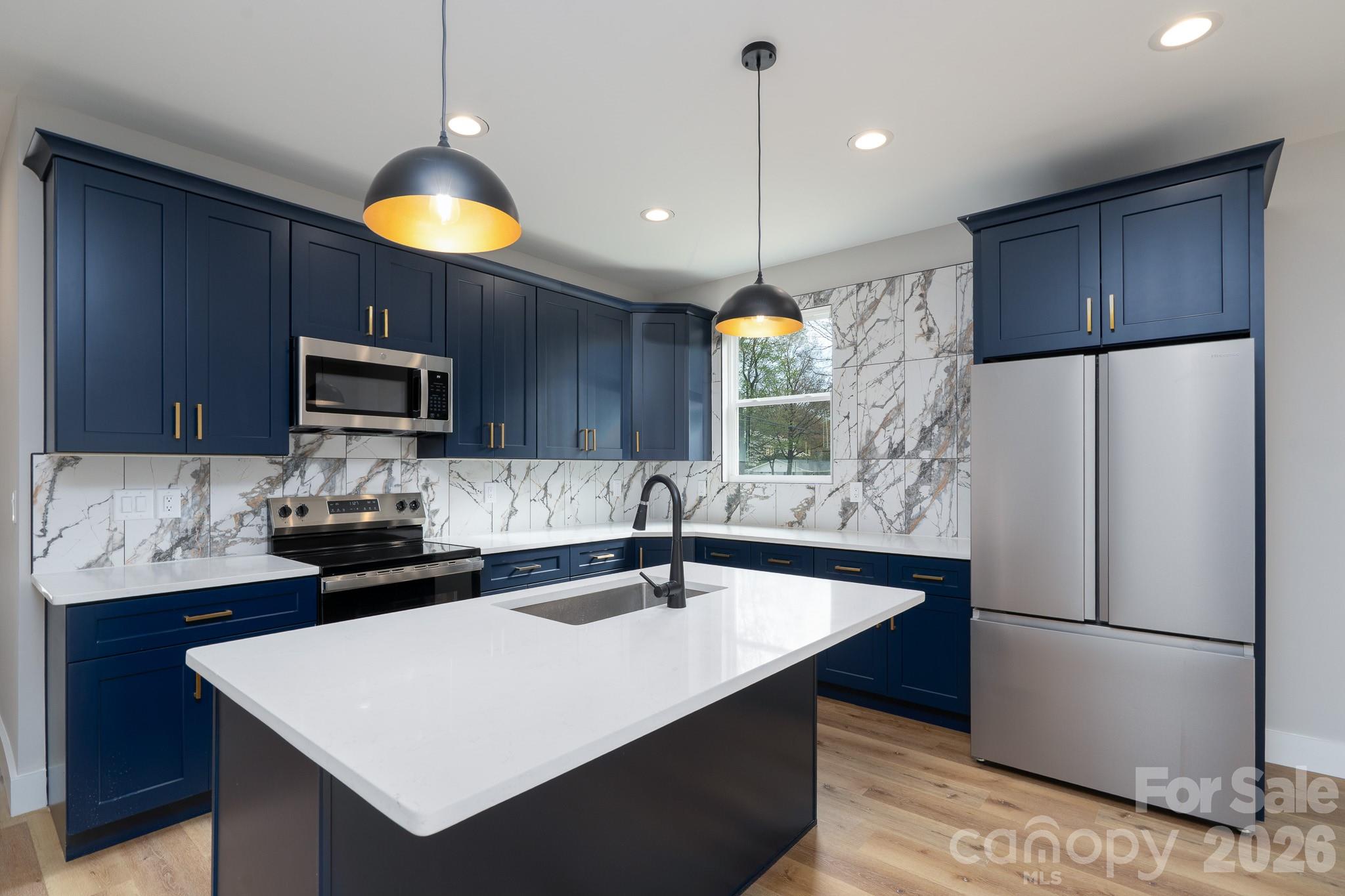 912 B Rhode Island Avenue NW