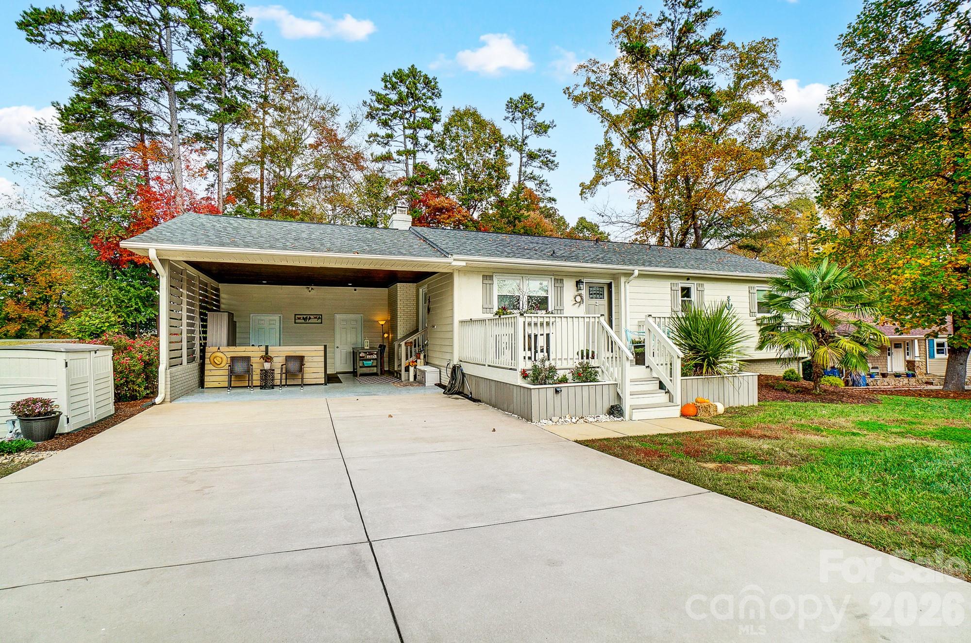 Island Point - Residential