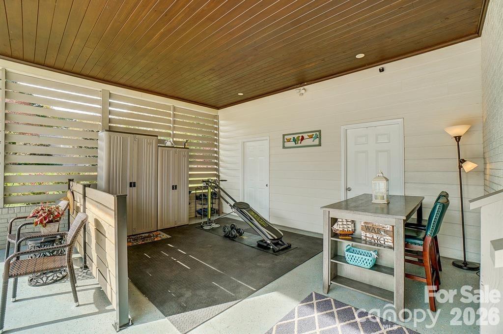 Island Point - Residential