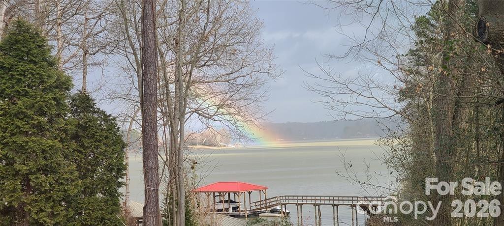 Island Point - Residential