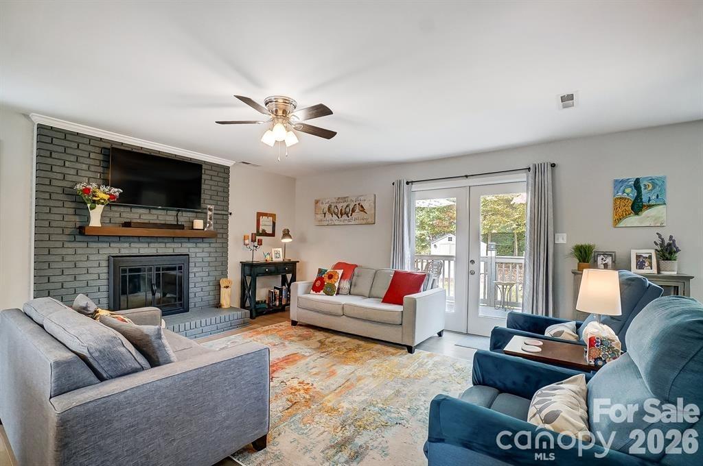 Island Point - Residential