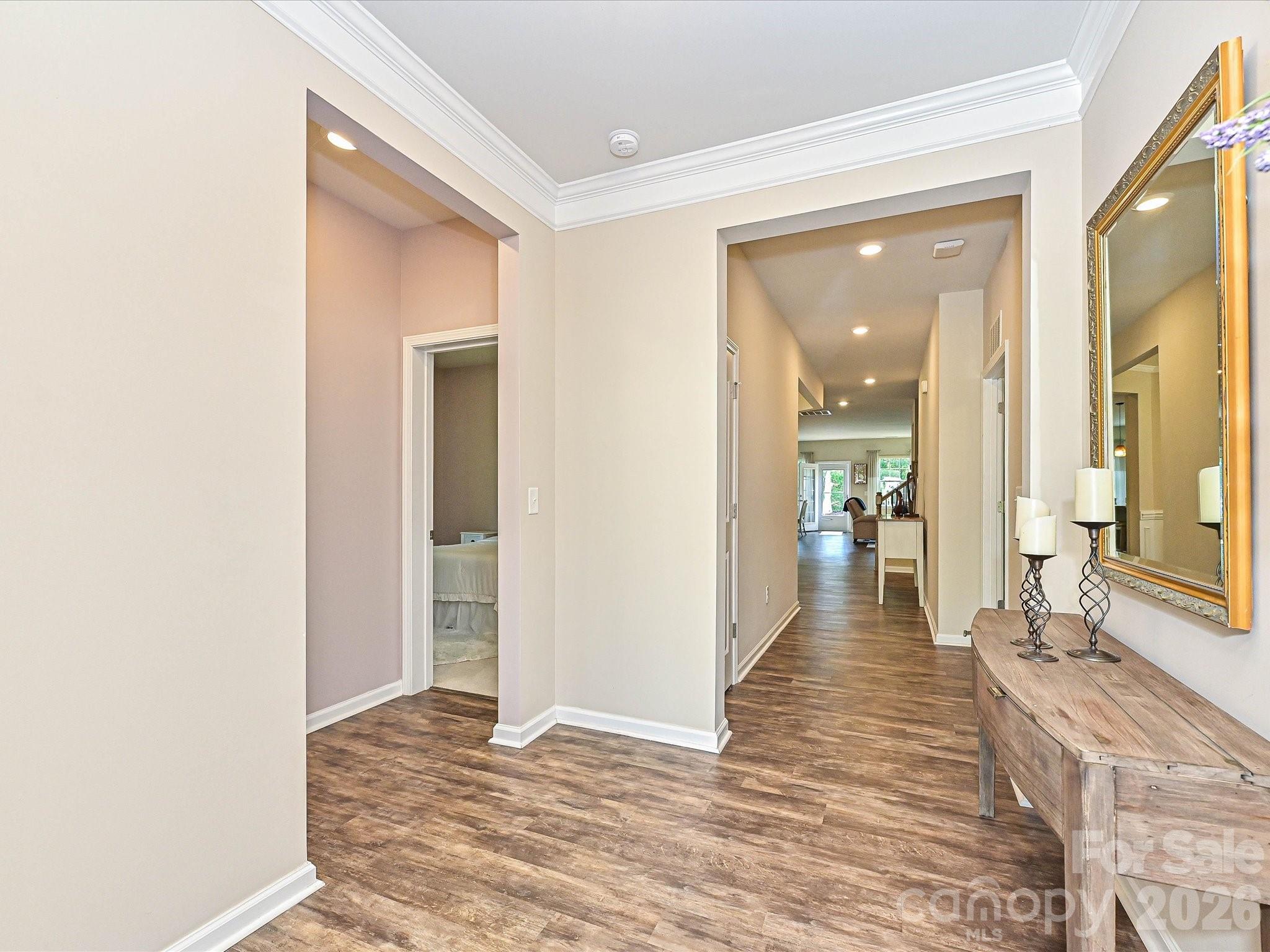 Imagery On Mtn Island - Residential