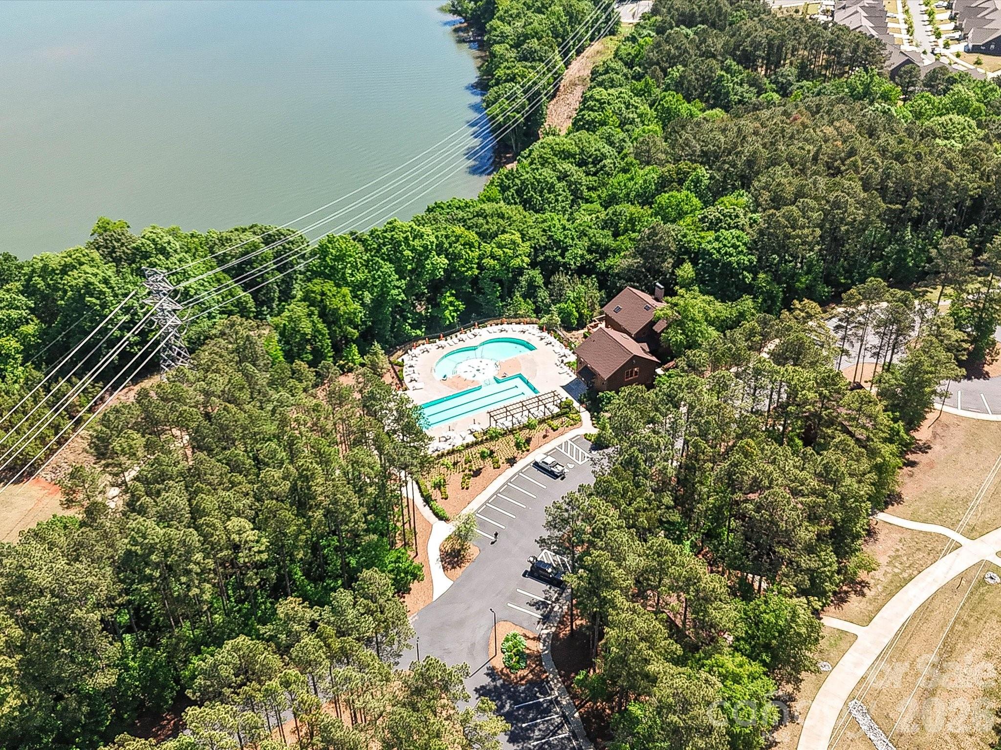 Imagery On Mtn Island - Residential