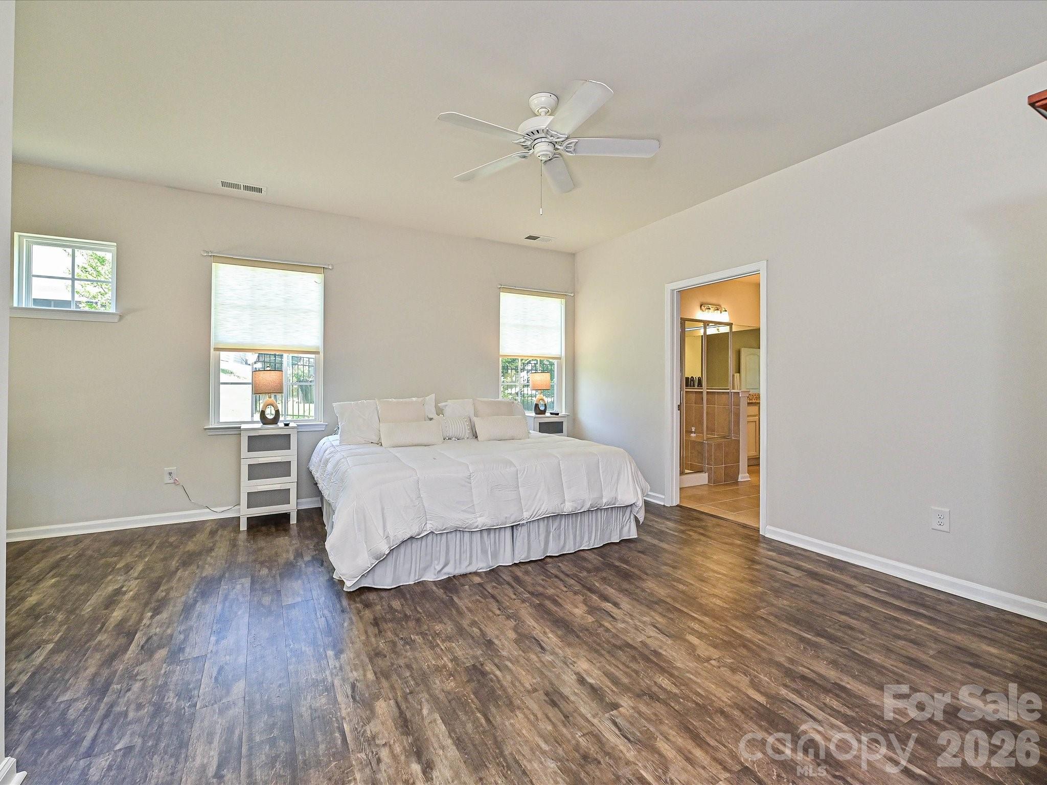 Imagery On Mtn Island - Residential