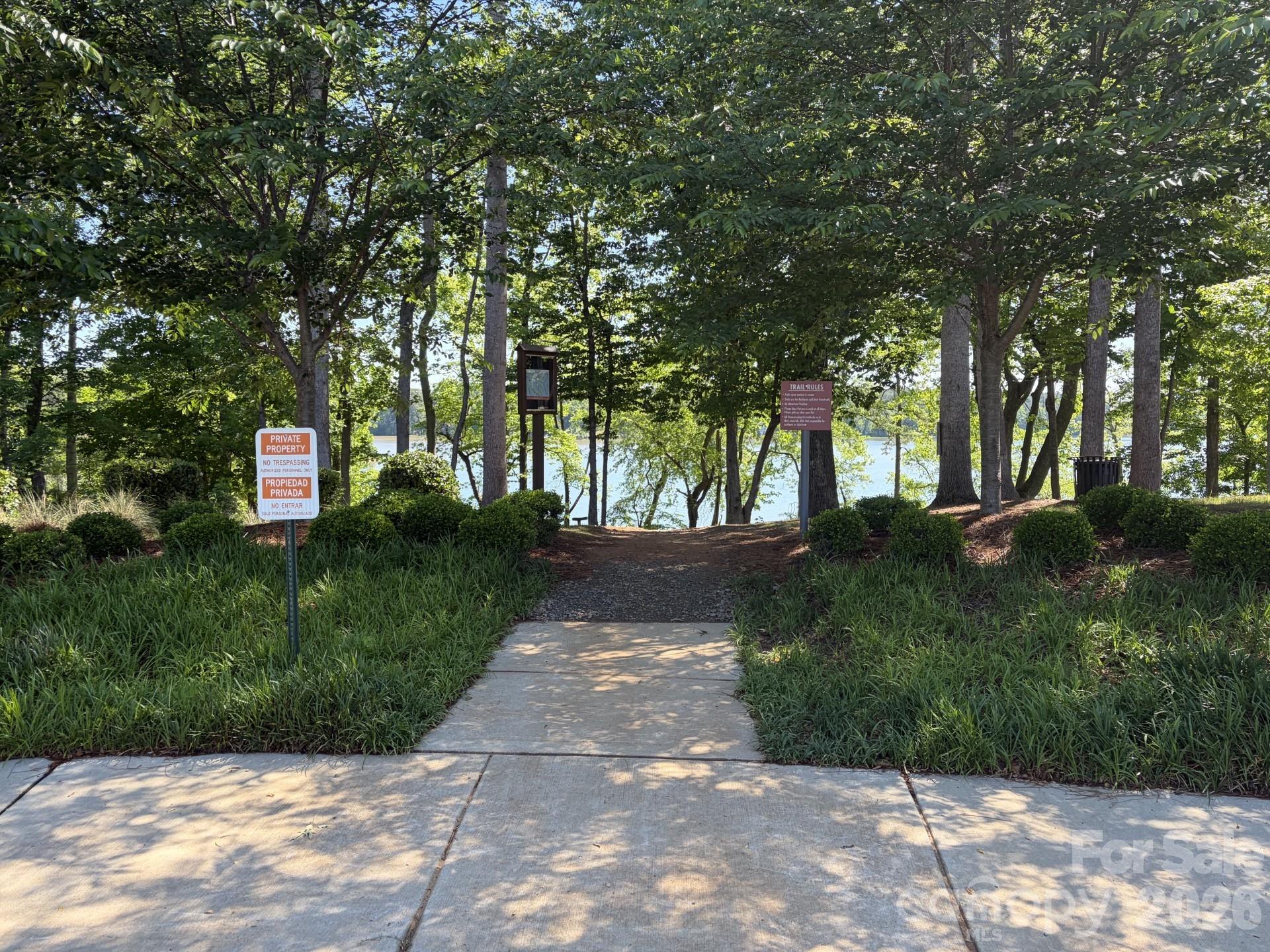 Imagery On Mtn Island - Residential