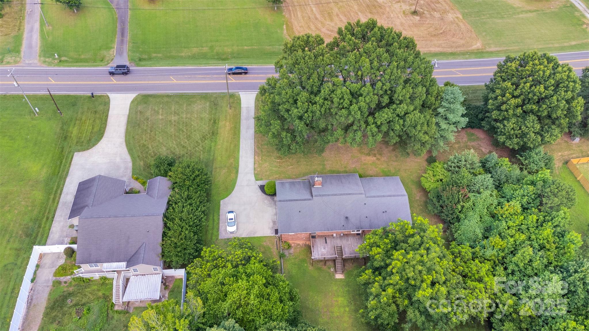 2376 Charlotte Highway