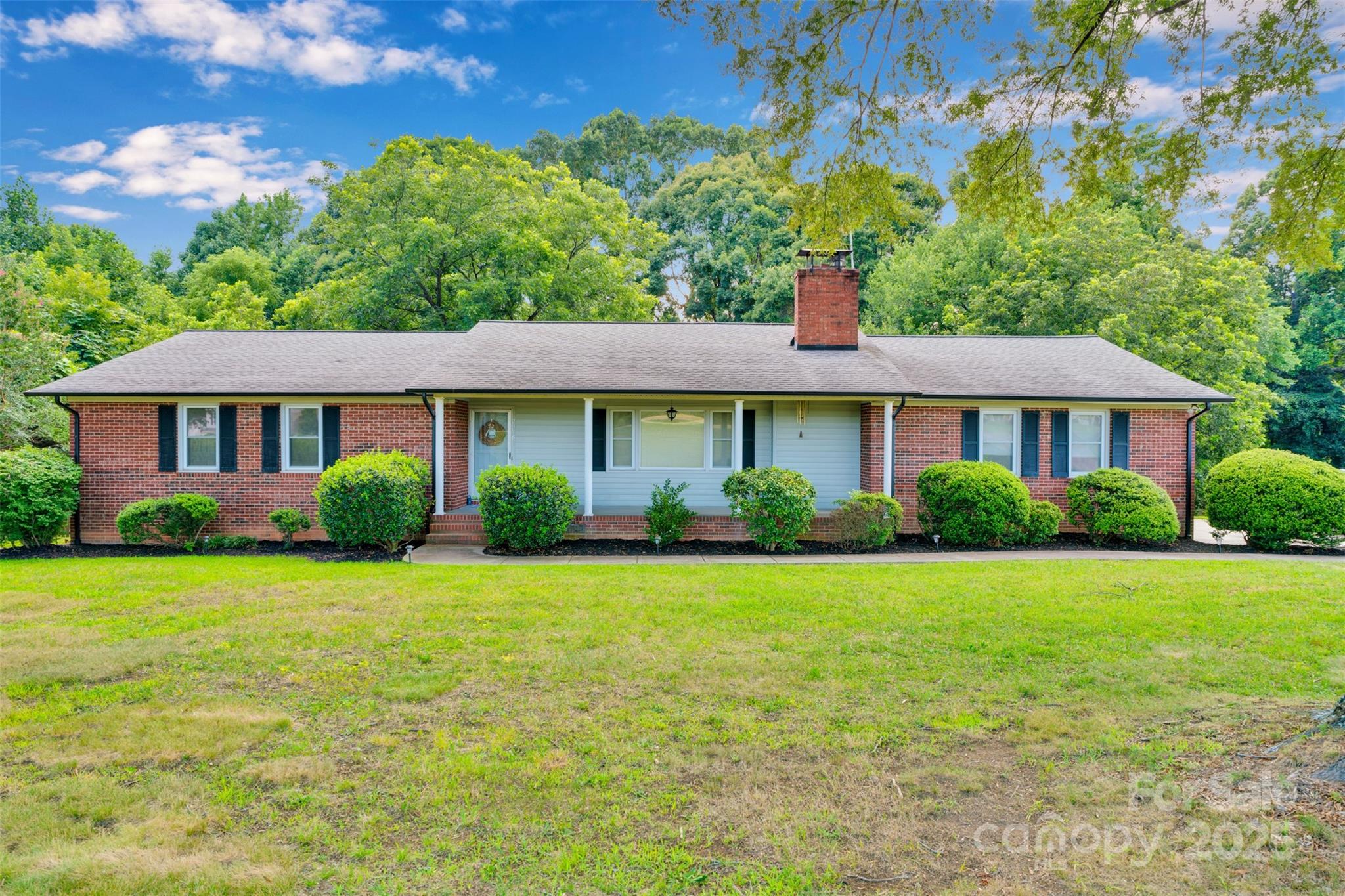 2376 Charlotte Highway