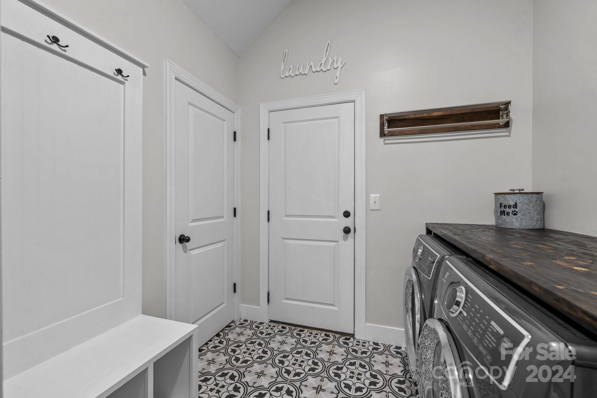 Lake Ridge - Residential