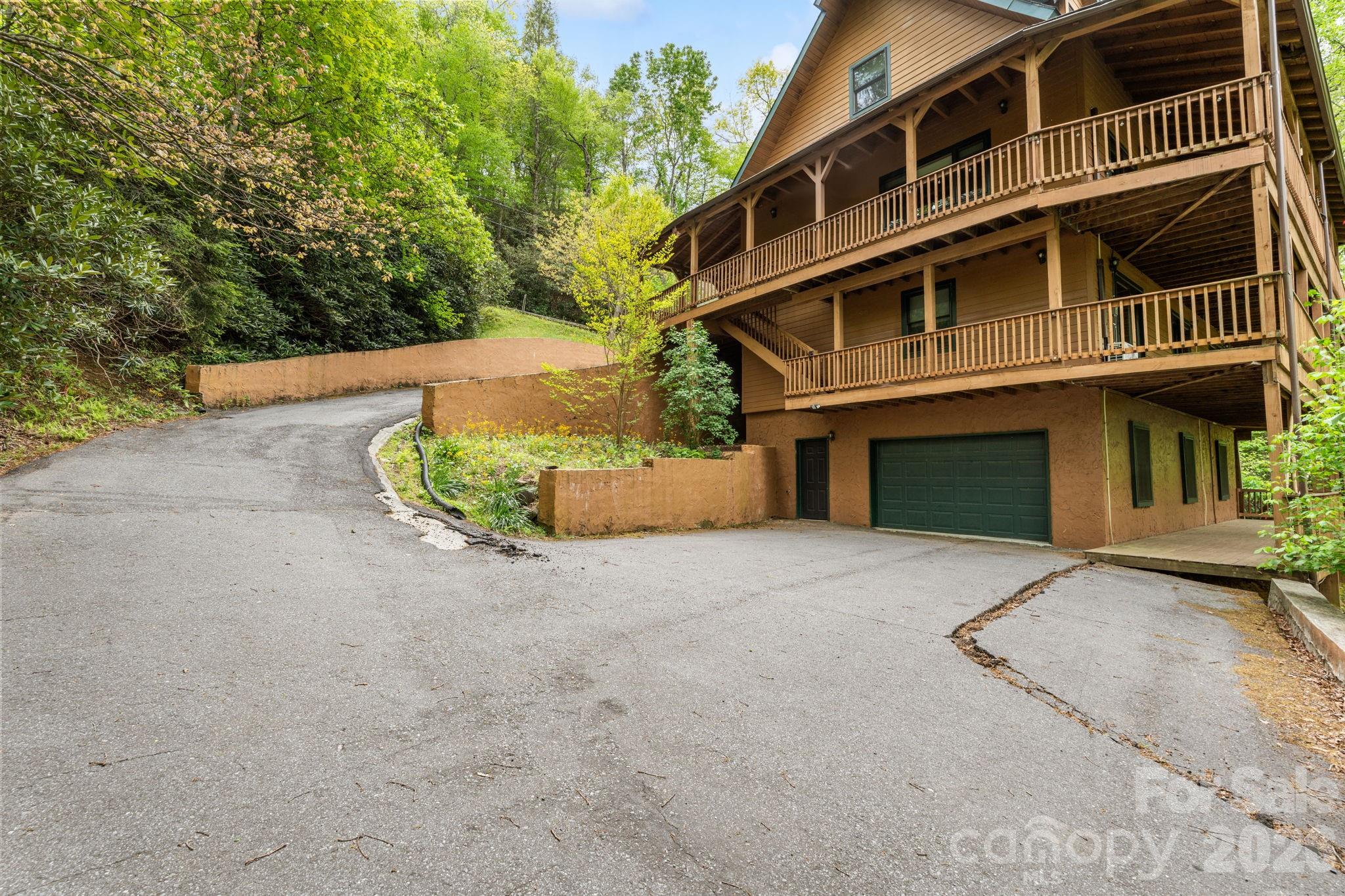 Mt. Mitchell Lands - Residential