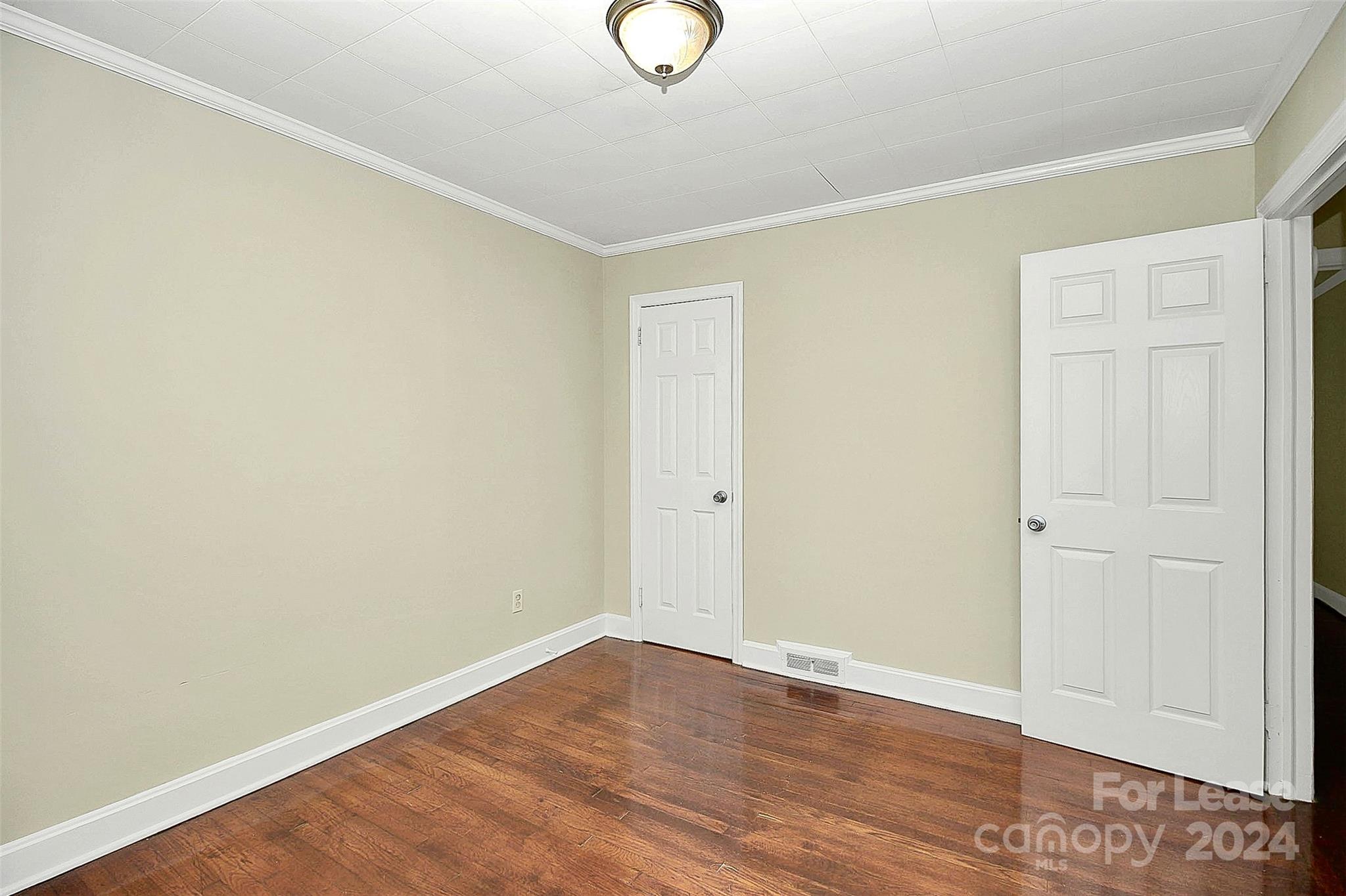 Oakhurst - Residential Lease