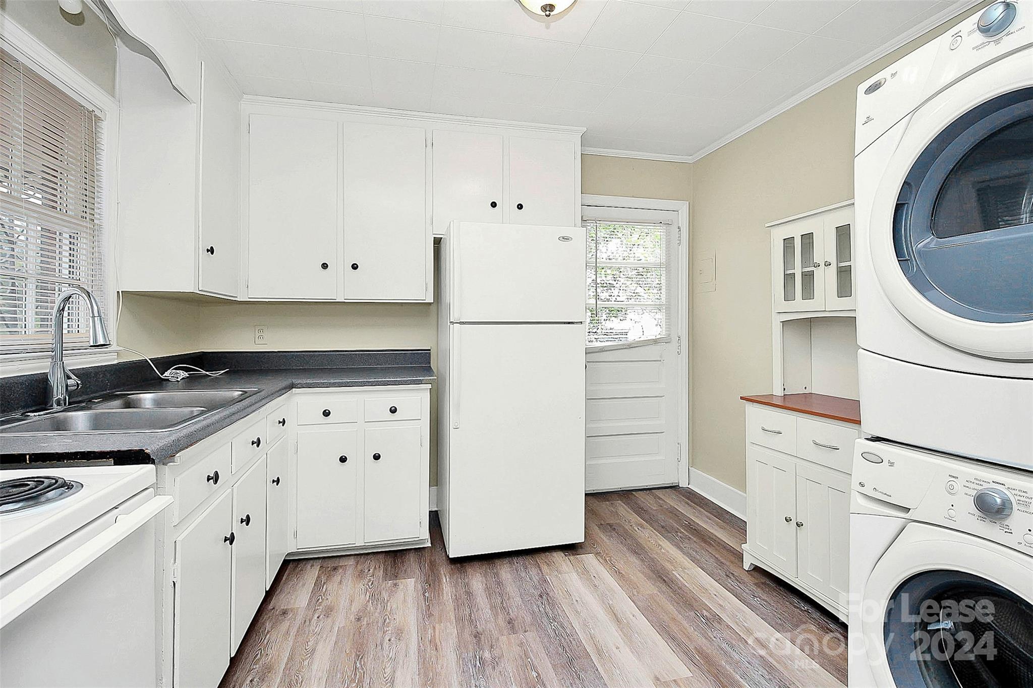 Oakhurst - Residential Lease