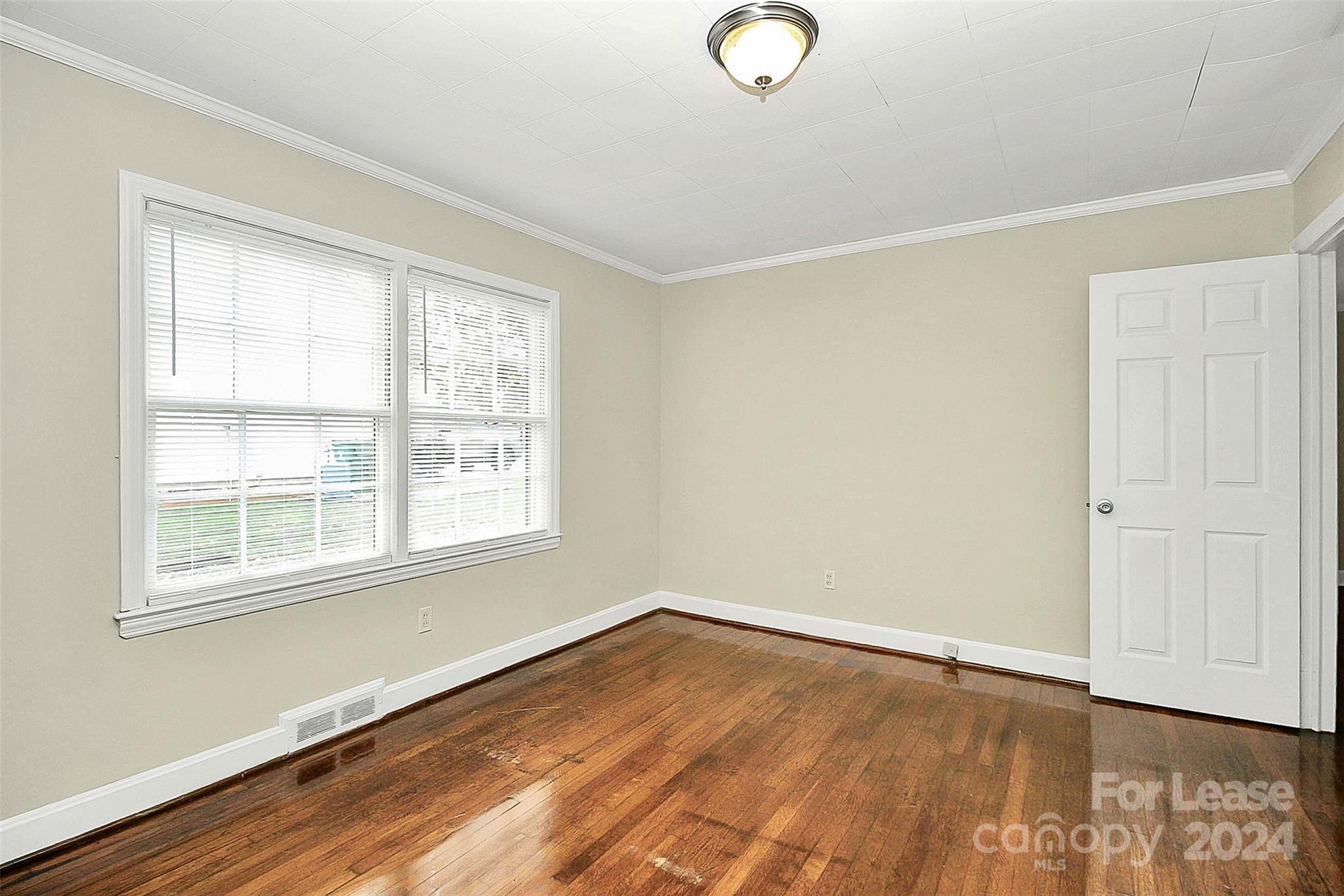 Oakhurst - Residential Lease