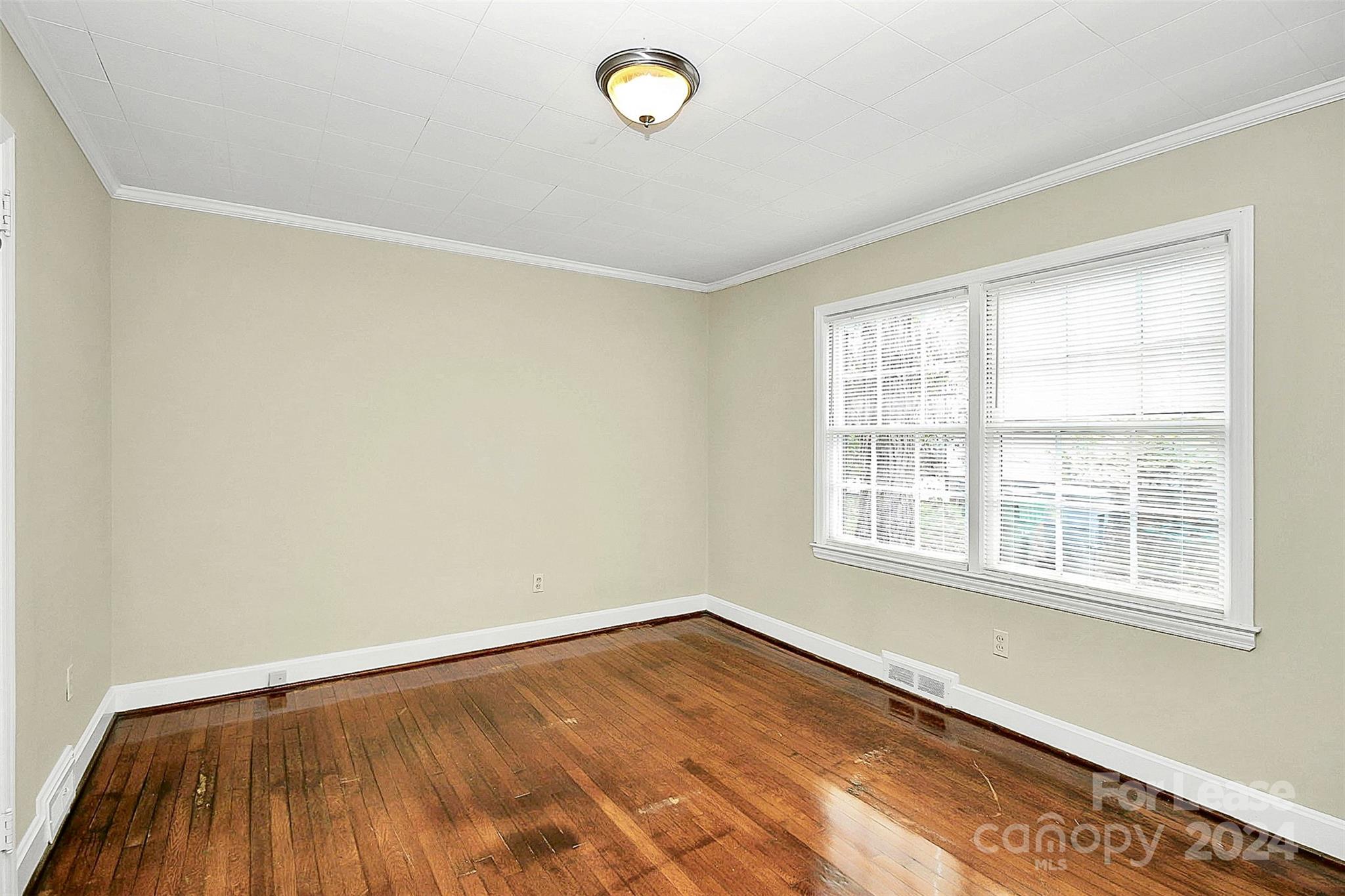 Oakhurst - Residential Lease