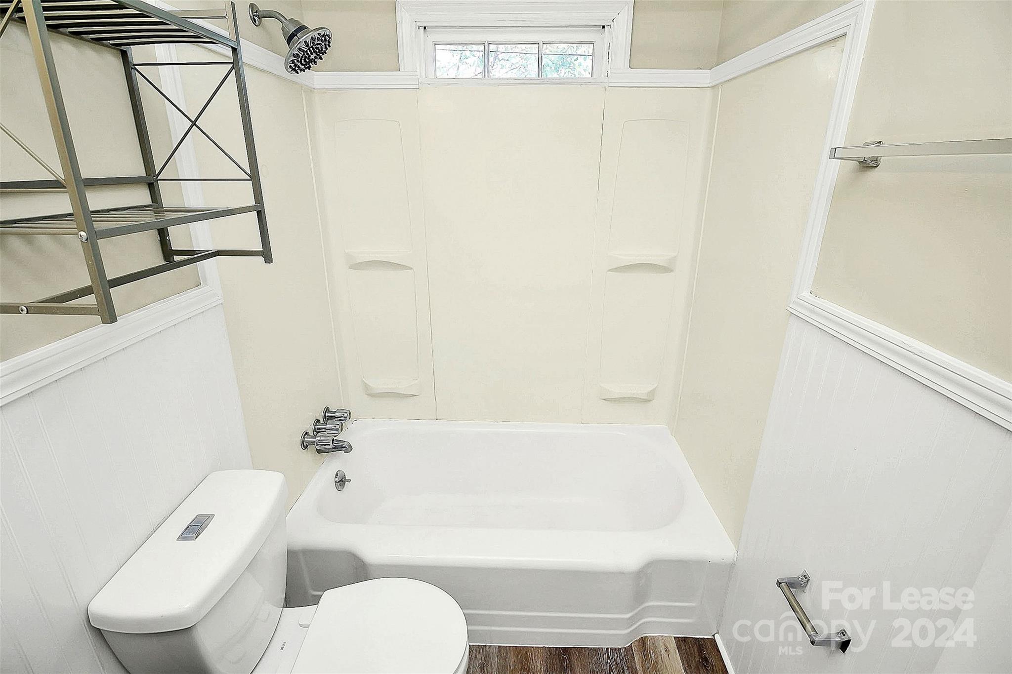 Oakhurst - Residential Lease