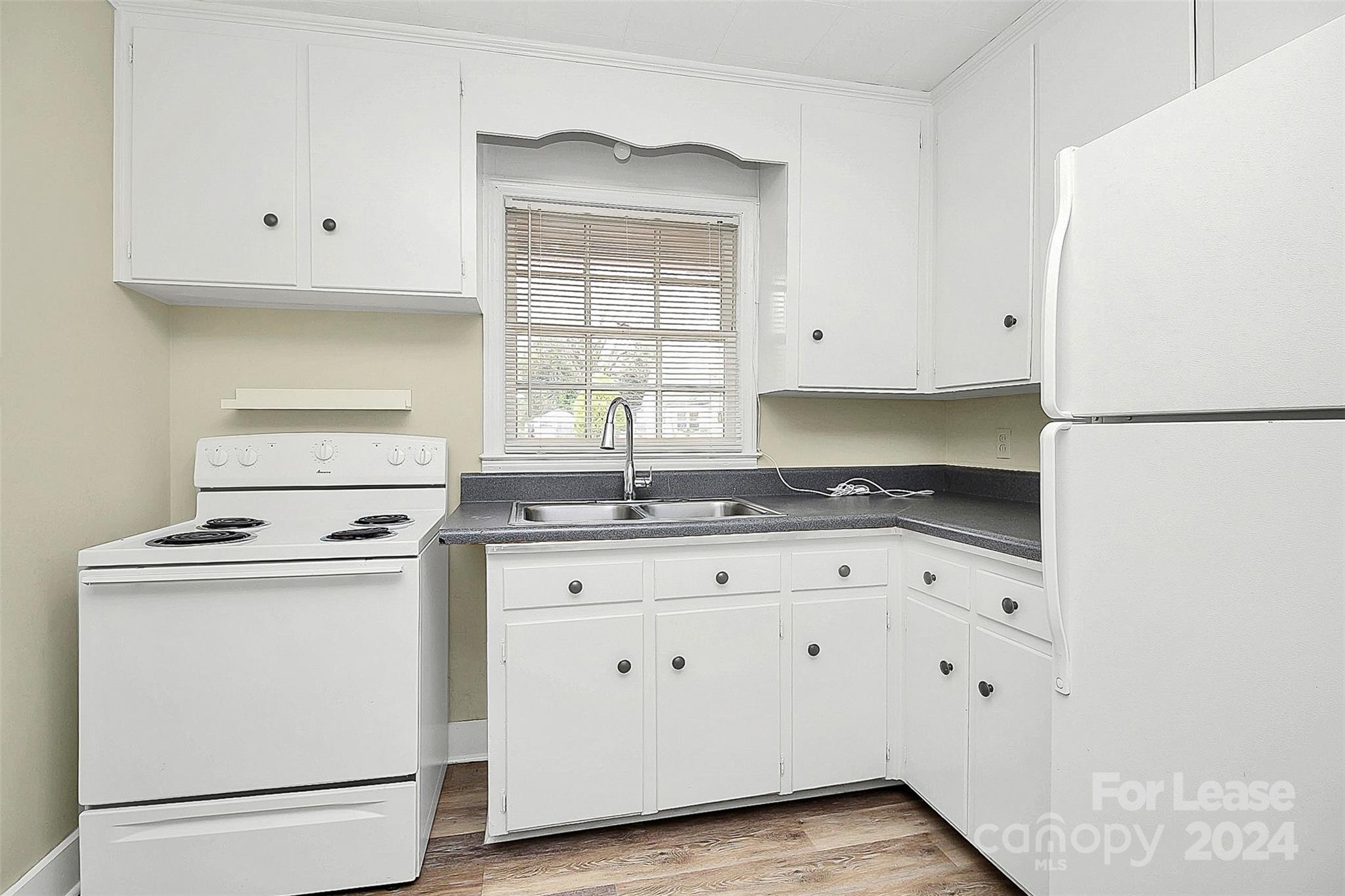 Oakhurst - Residential Lease