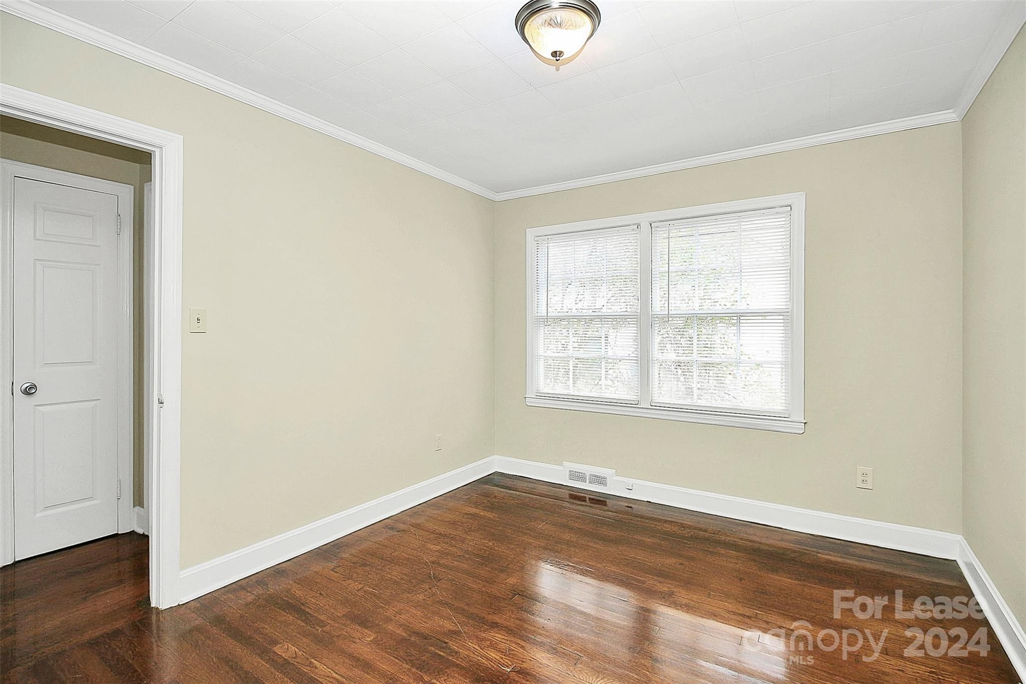 Oakhurst - Residential Lease