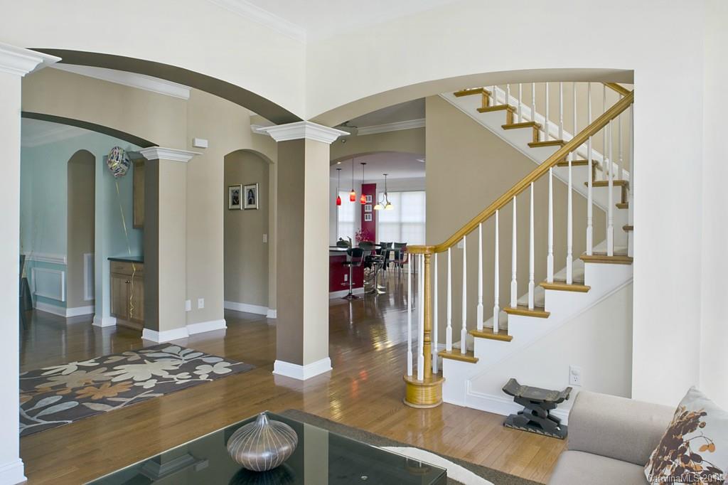 Winding Walk - Residential