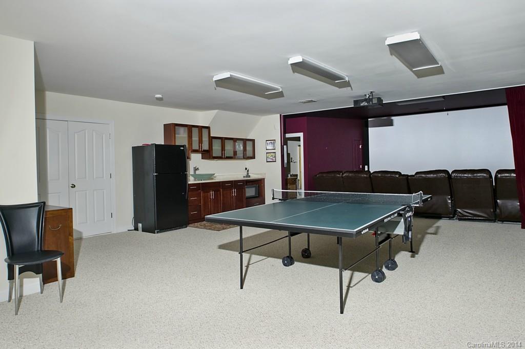 Winding Walk - Residential