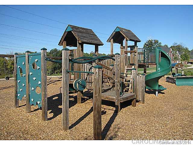 Winding Walk - Residential