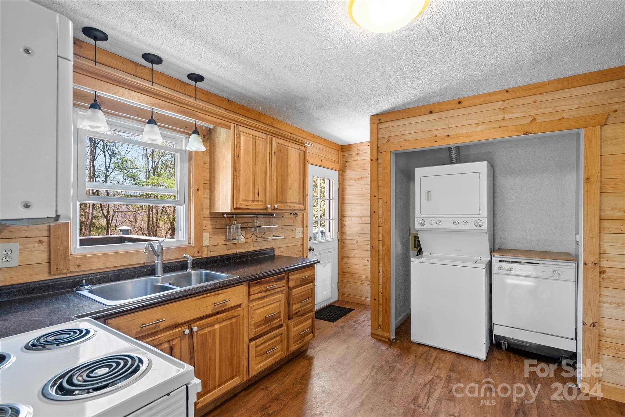 Hannah Cove Estates - Residential