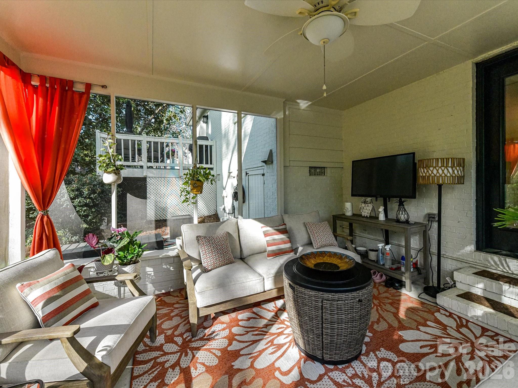 Beverly Woods East - Residential